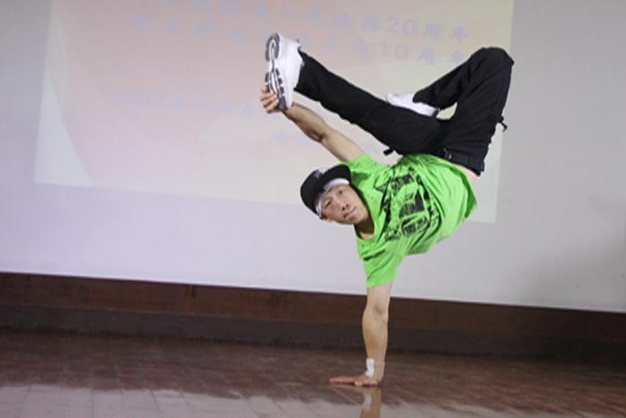 ΰ�¹���(victor1946)�ٷ���վ-Officials Website