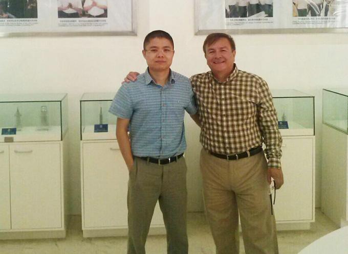 ΰ�¹���(victor1946)�ٷ���վ-Officials Website