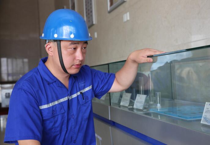 ΰ�¹���(victor1946)�ٷ���վ-Officials Website