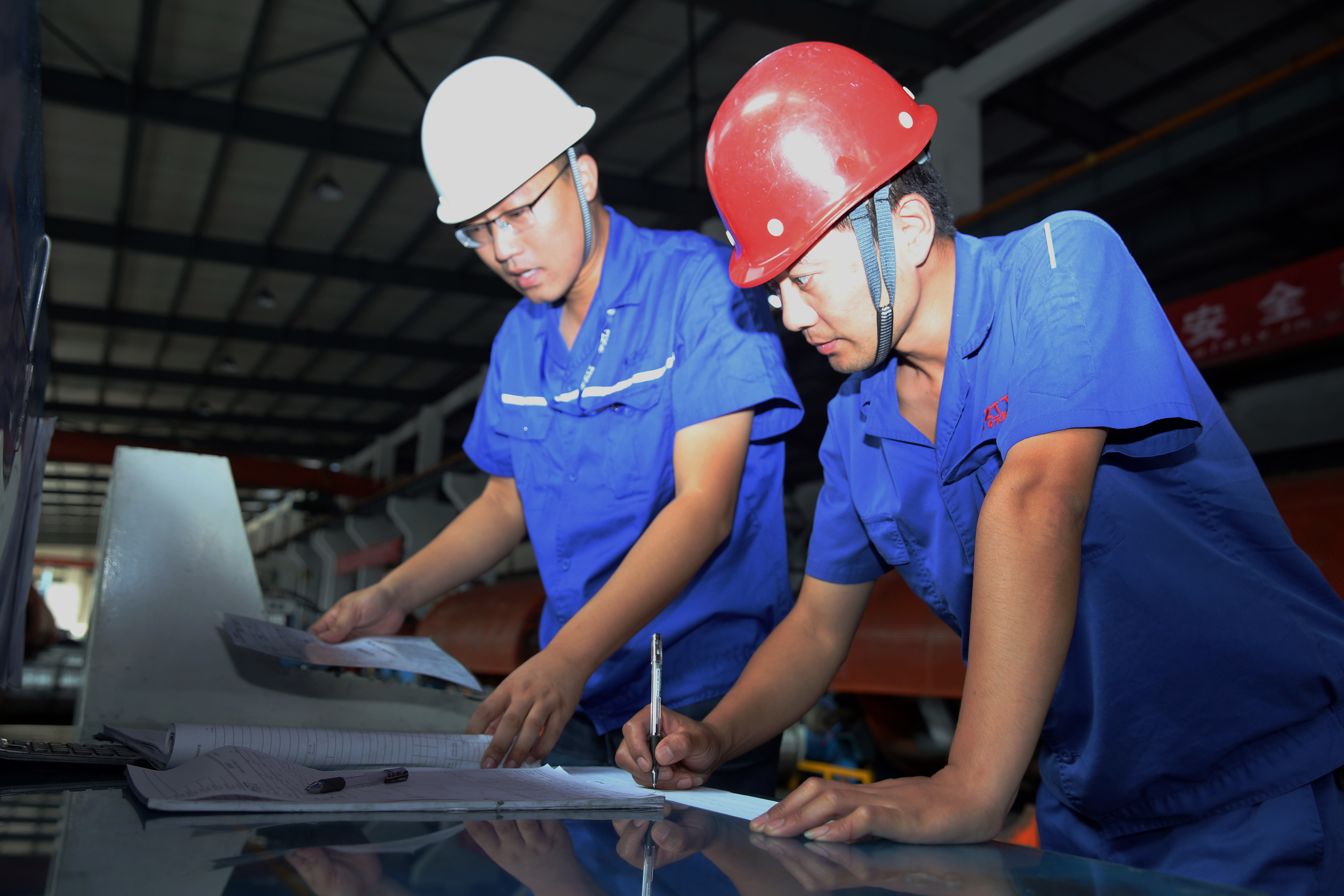 ΰ�¹���(victor1946)�ٷ���վ-Officials Website