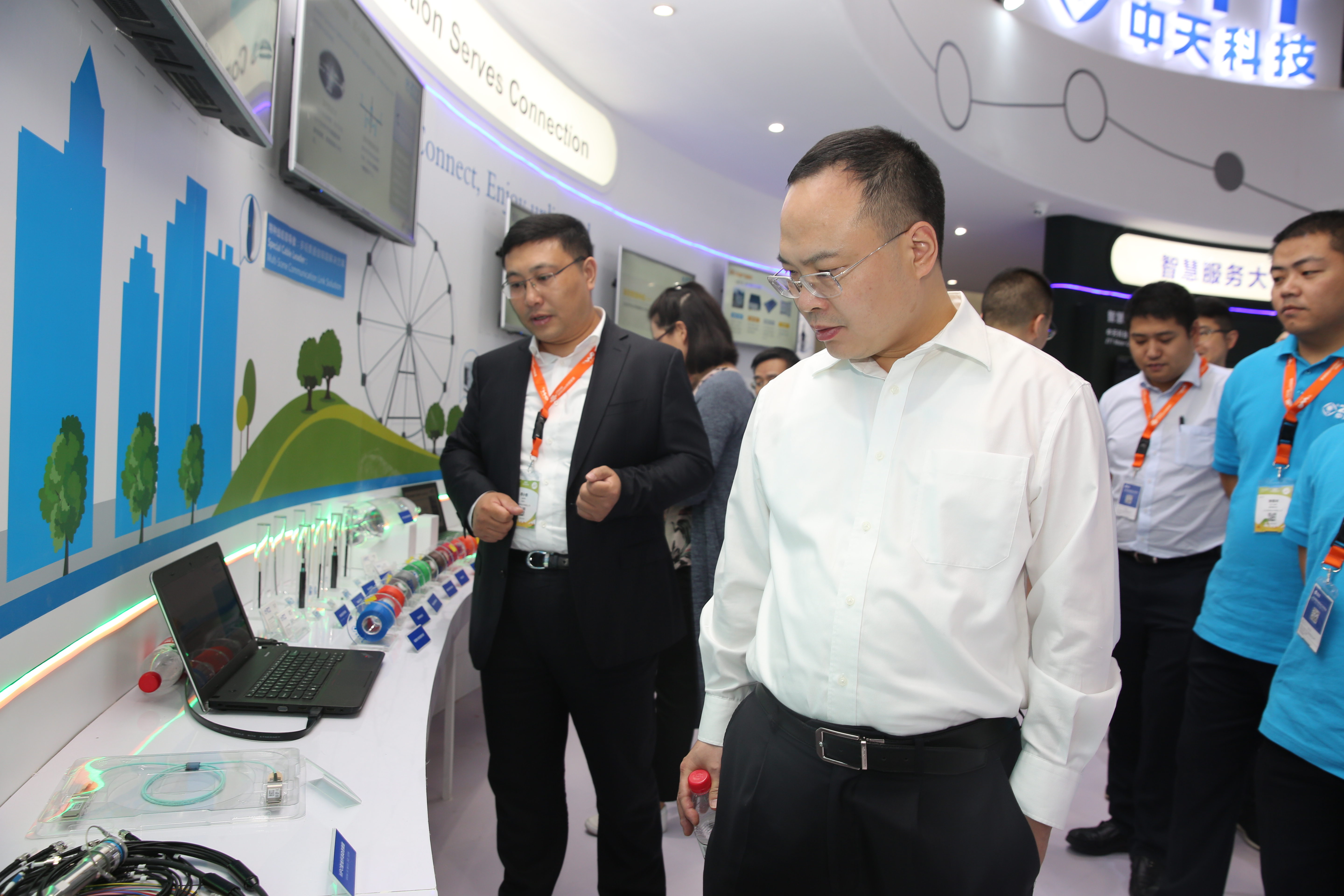 ΰ�¹���(victor1946)�ٷ���վ-Officials Website