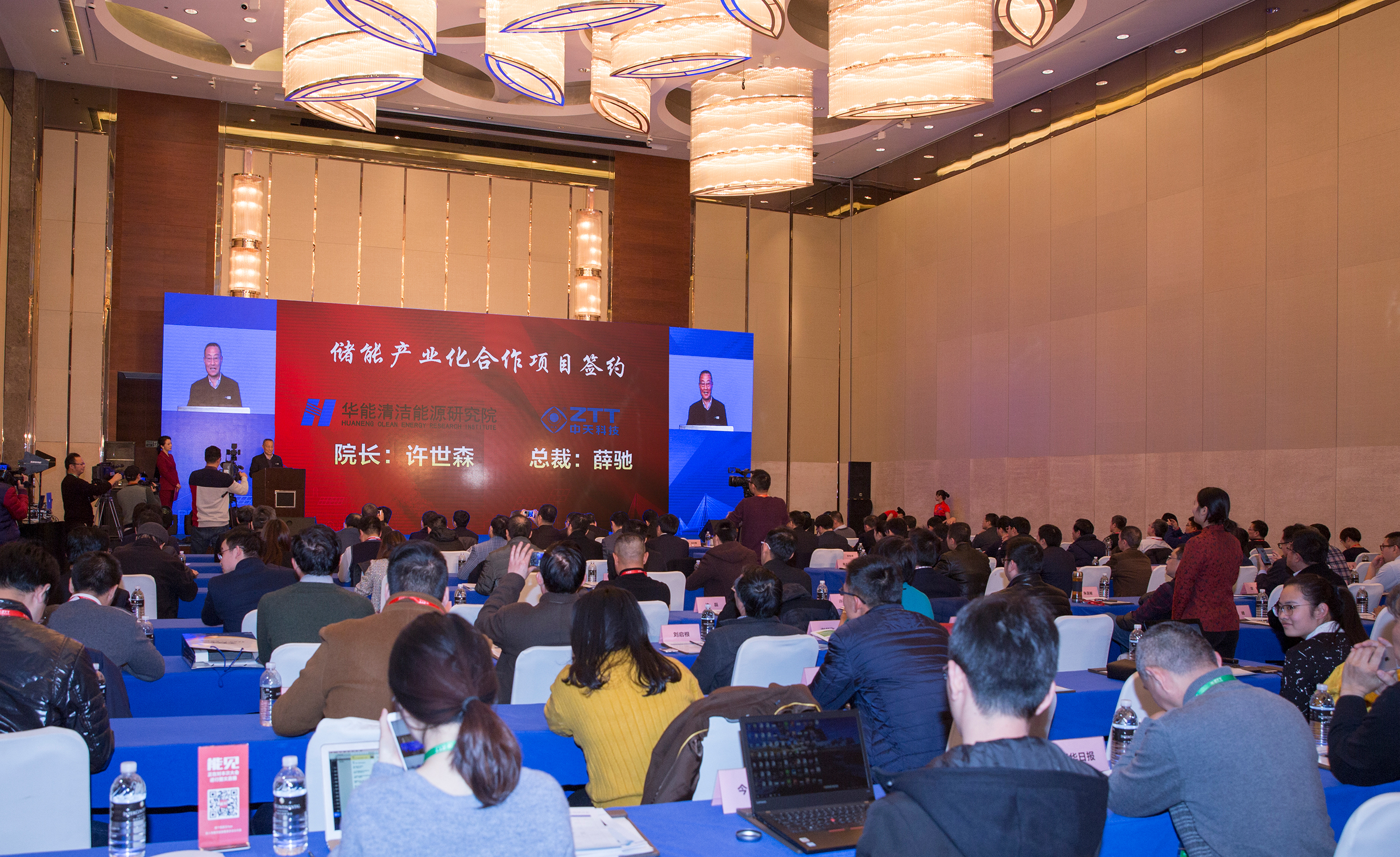 ΰ�¹���(victor1946)�ٷ���վ-Officials Website