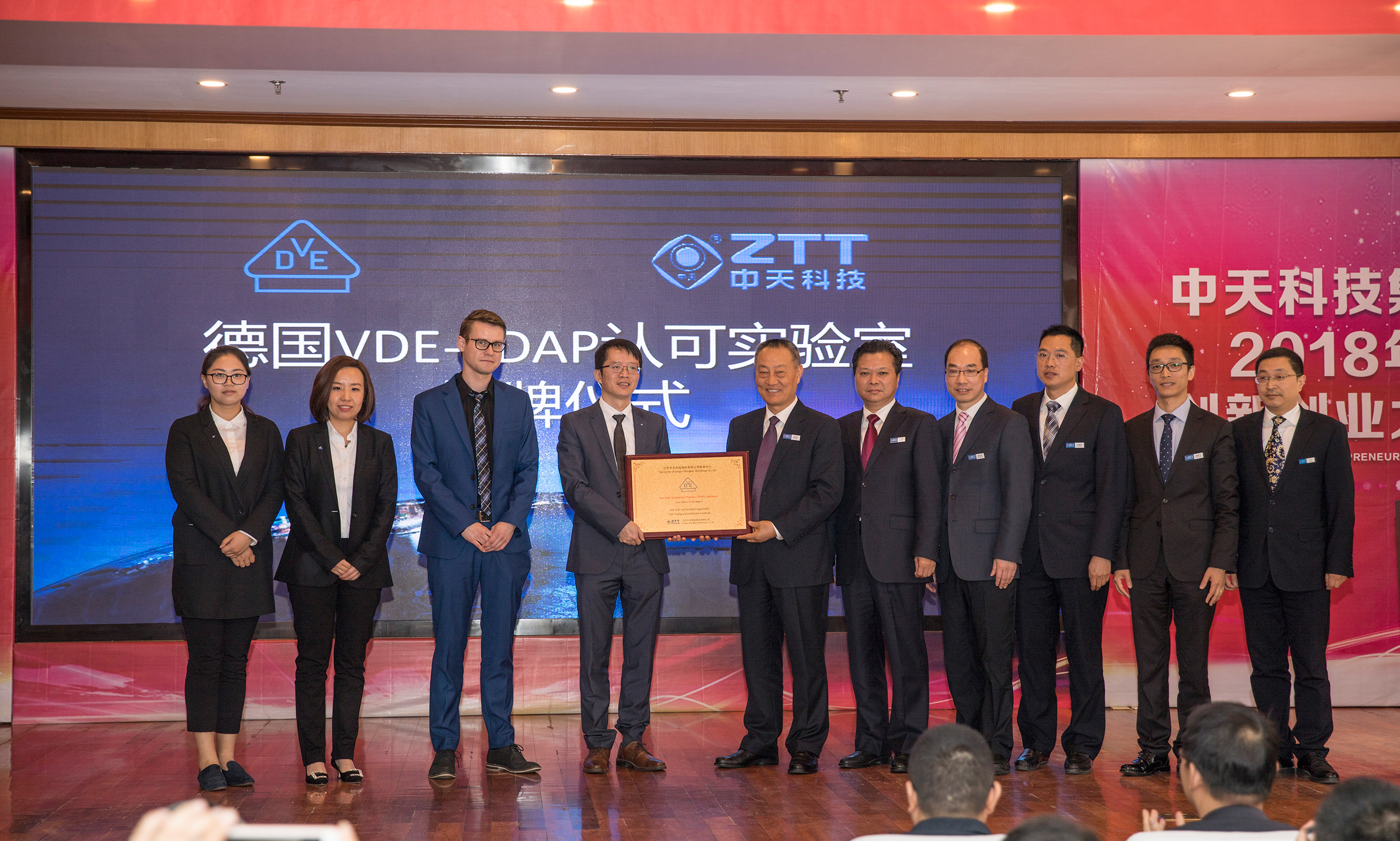 ΰ�¹���(victor1946)�ٷ���վ-Officials Website