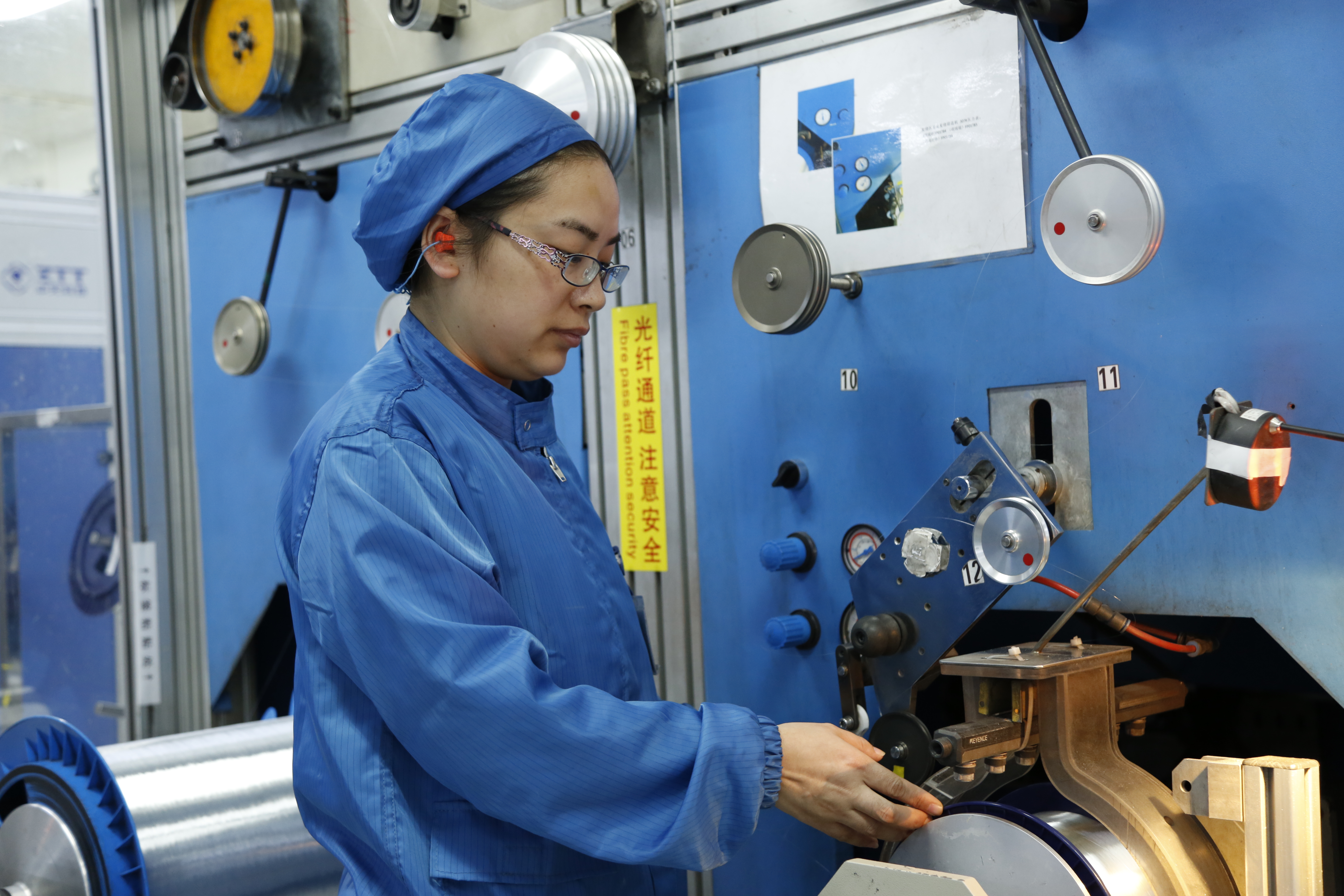 ΰ�¹���(victor1946)�ٷ���վ-Officials Website