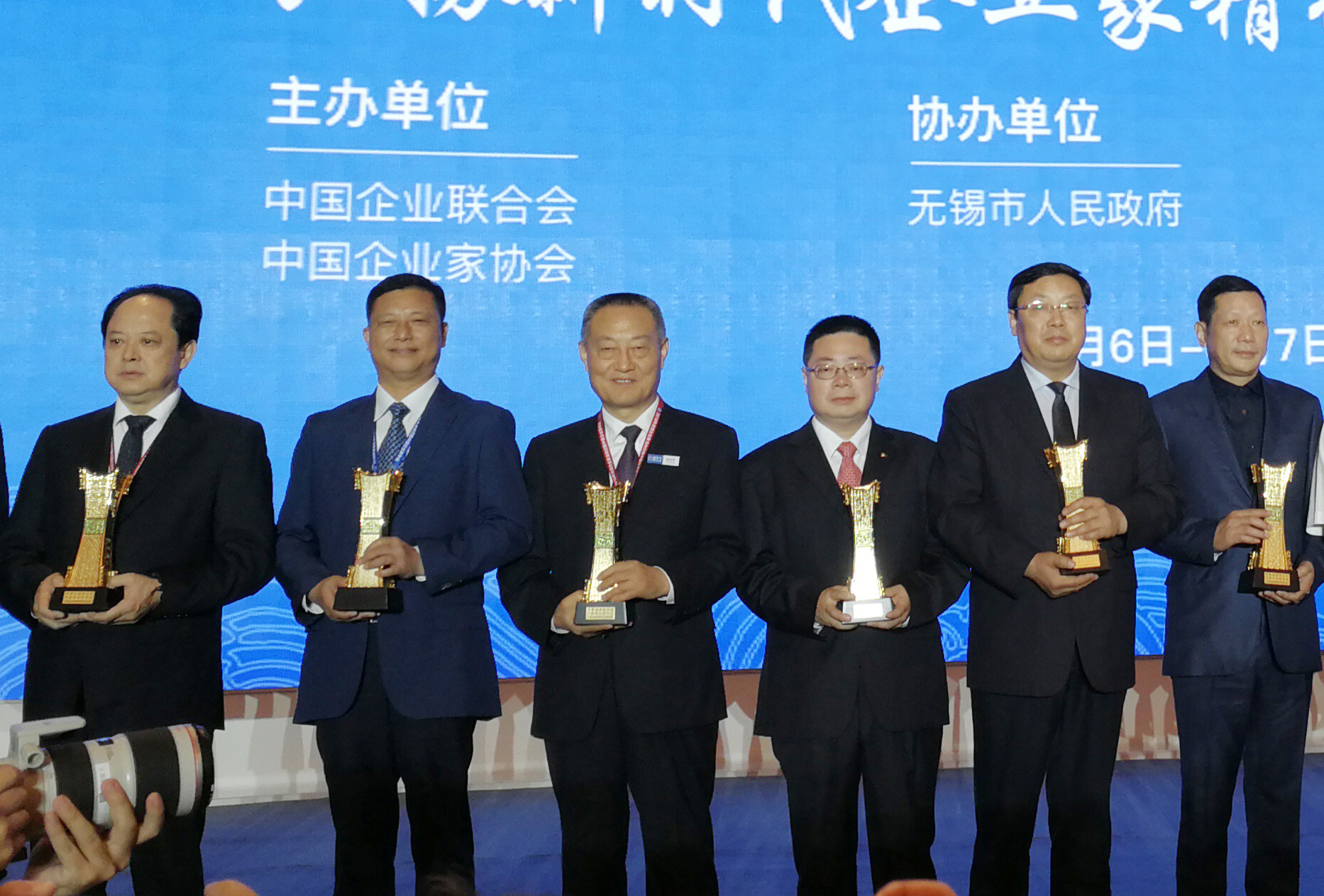 ΰ�¹���(victor1946)�ٷ���վ-Officials Website