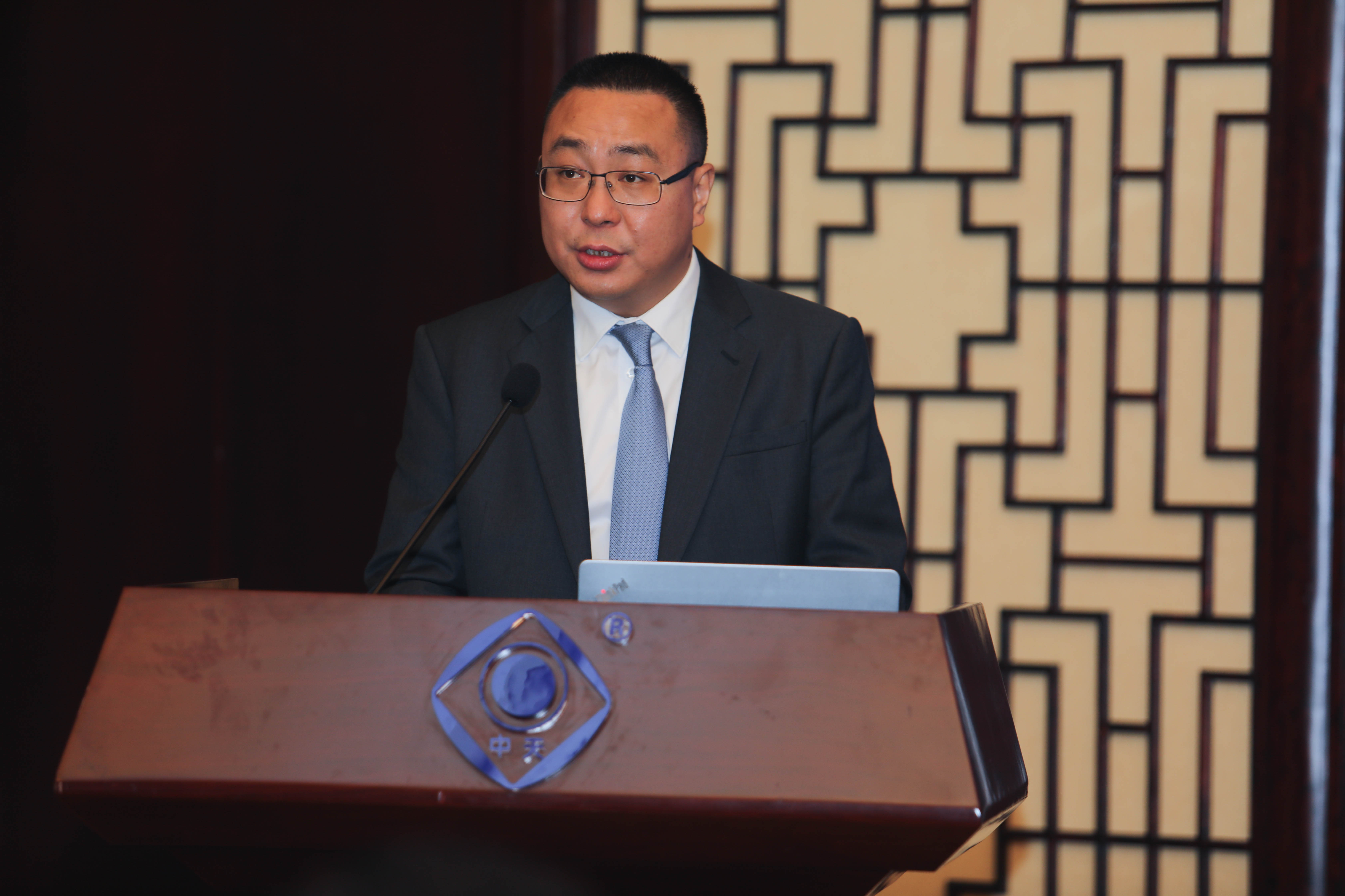 ΰ�¹���(victor1946)�ٷ���վ-Officials Website