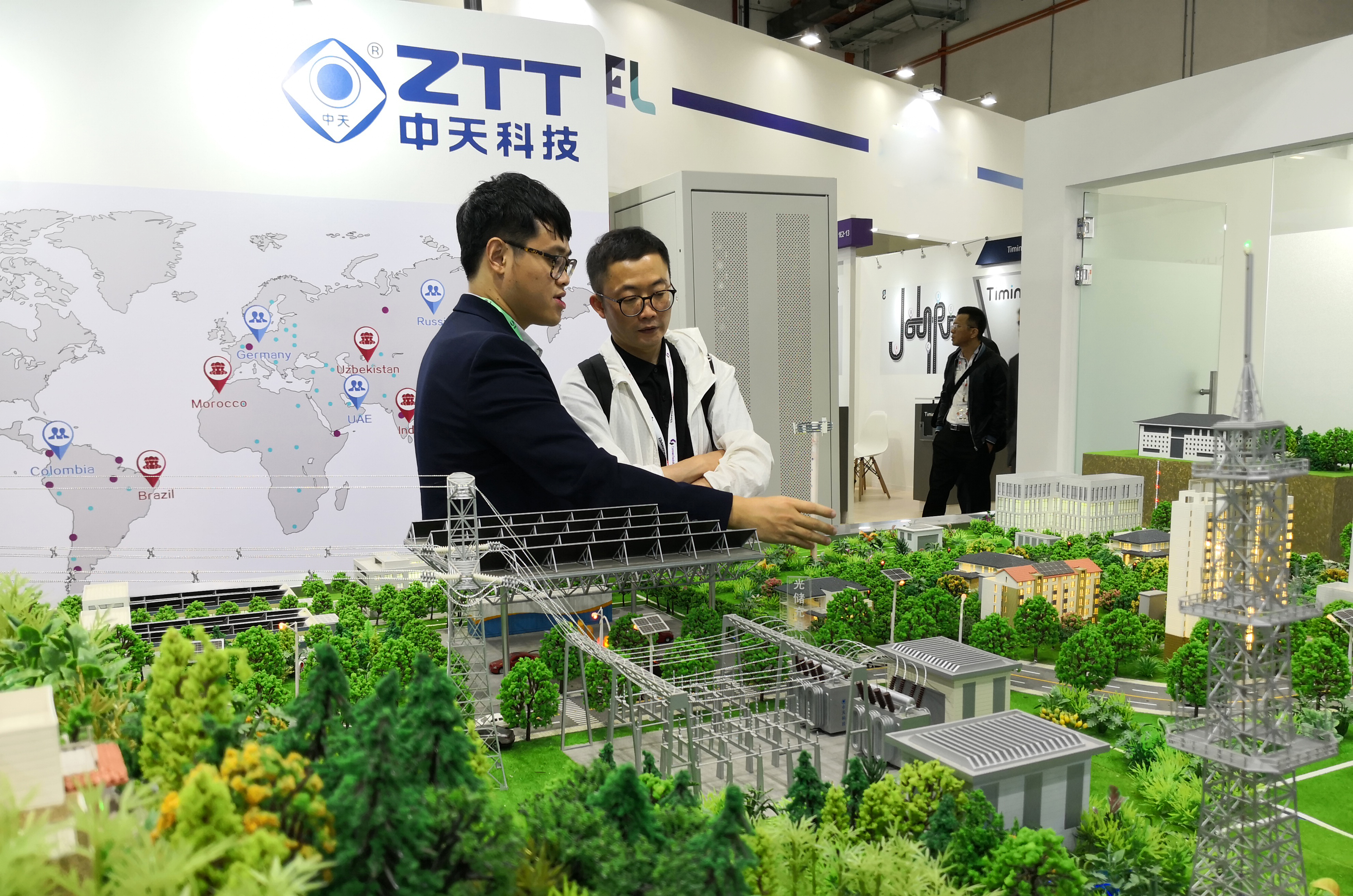 ΰ�¹���(victor1946)�ٷ���վ-Officials Website