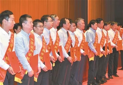 ΰ�¹���(victor1946)�ٷ���վ-Officials Website