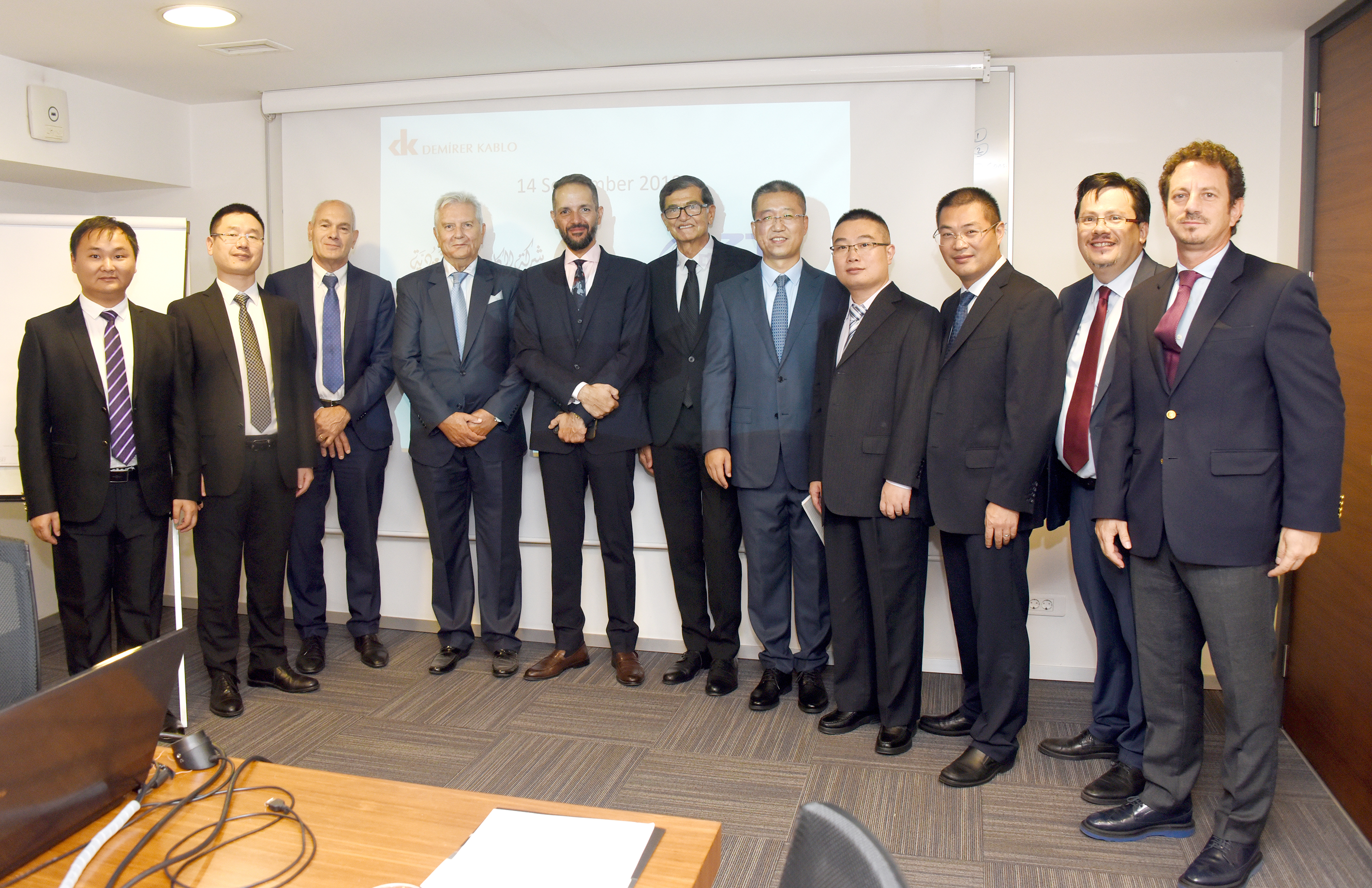 ΰ�¹���(victor1946)�ٷ���վ-Officials Website