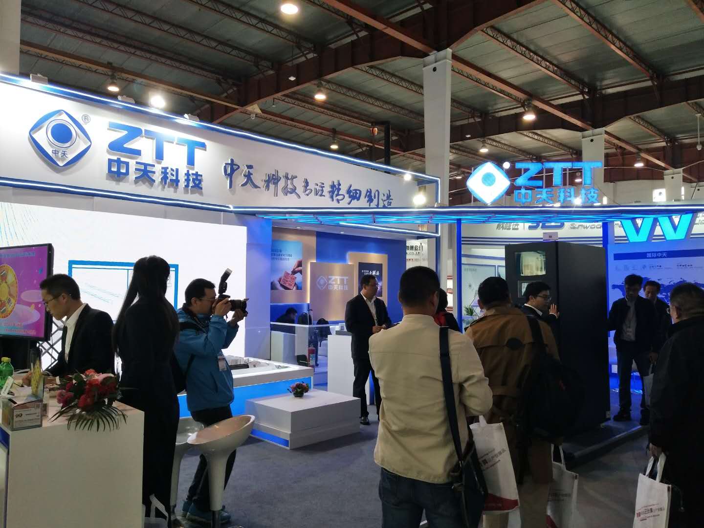 ΰ�¹���(victor1946)�ٷ���վ-Officials Website