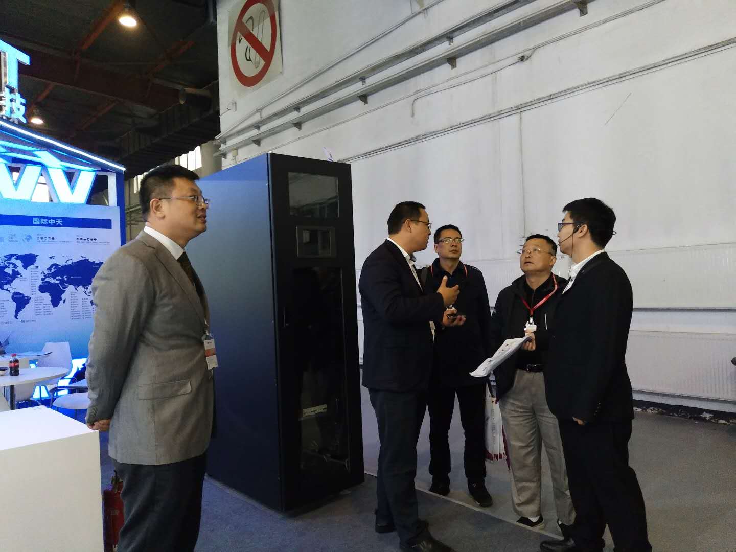 ΰ�¹���(victor1946)�ٷ���վ-Officials Website