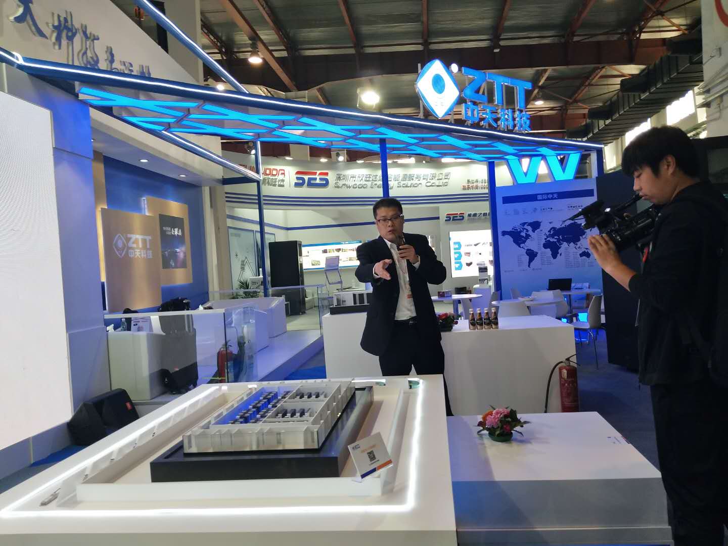 ΰ�¹���(victor1946)�ٷ���վ-Officials Website