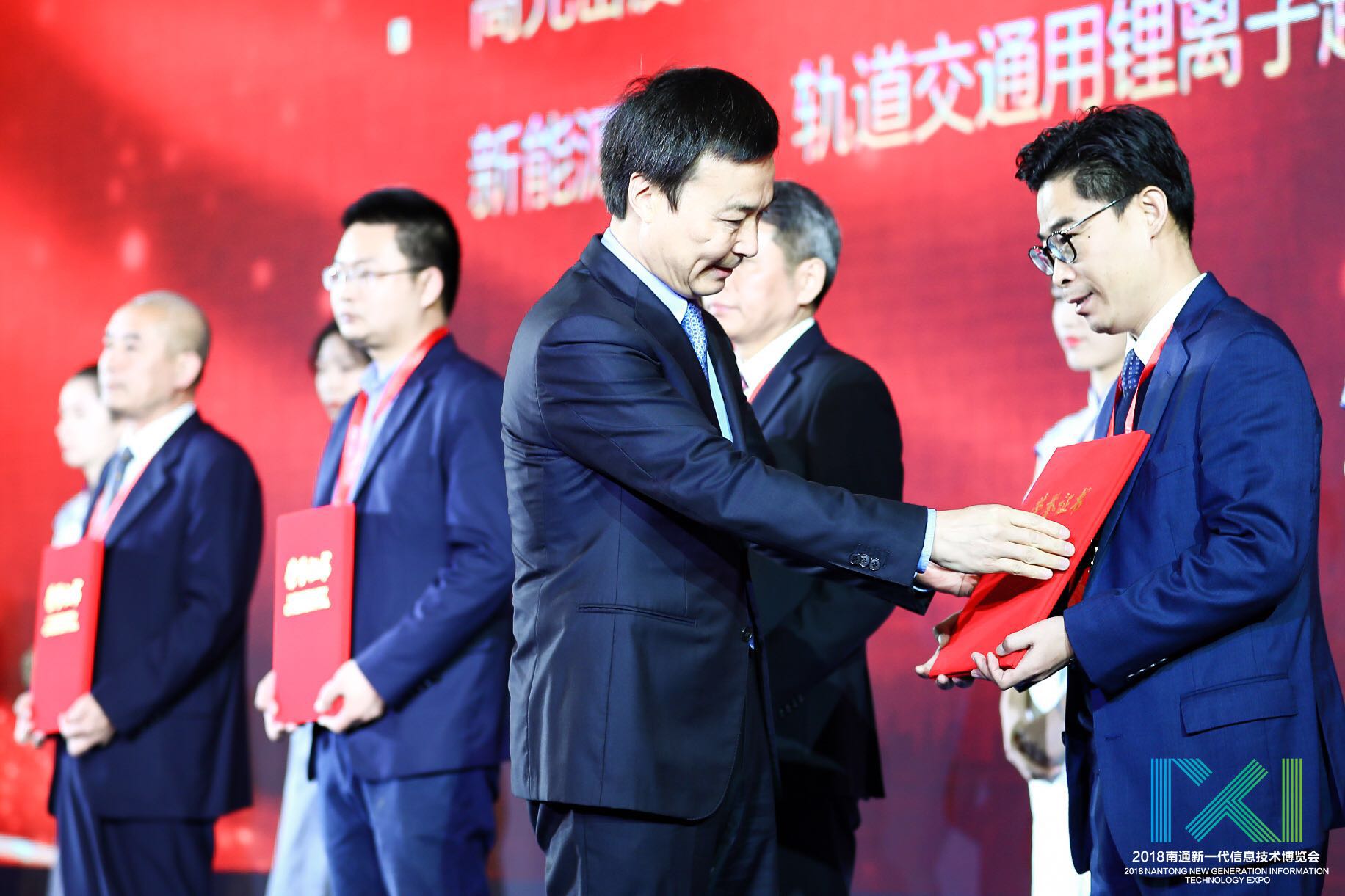 ΰ�¹���(victor1946)�ٷ���վ-Officials Website