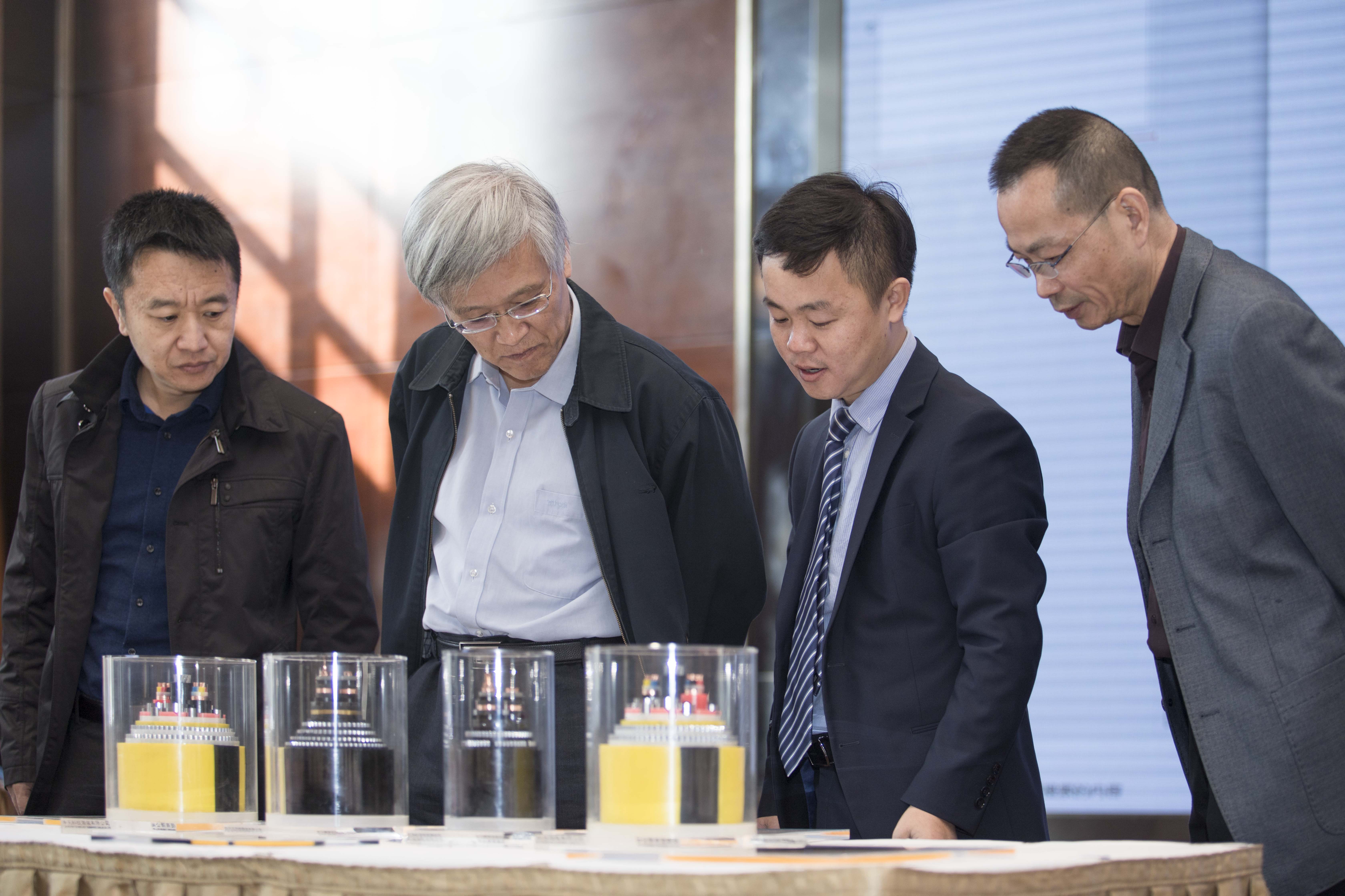 ΰ�¹���(victor1946)�ٷ���վ-Officials Website