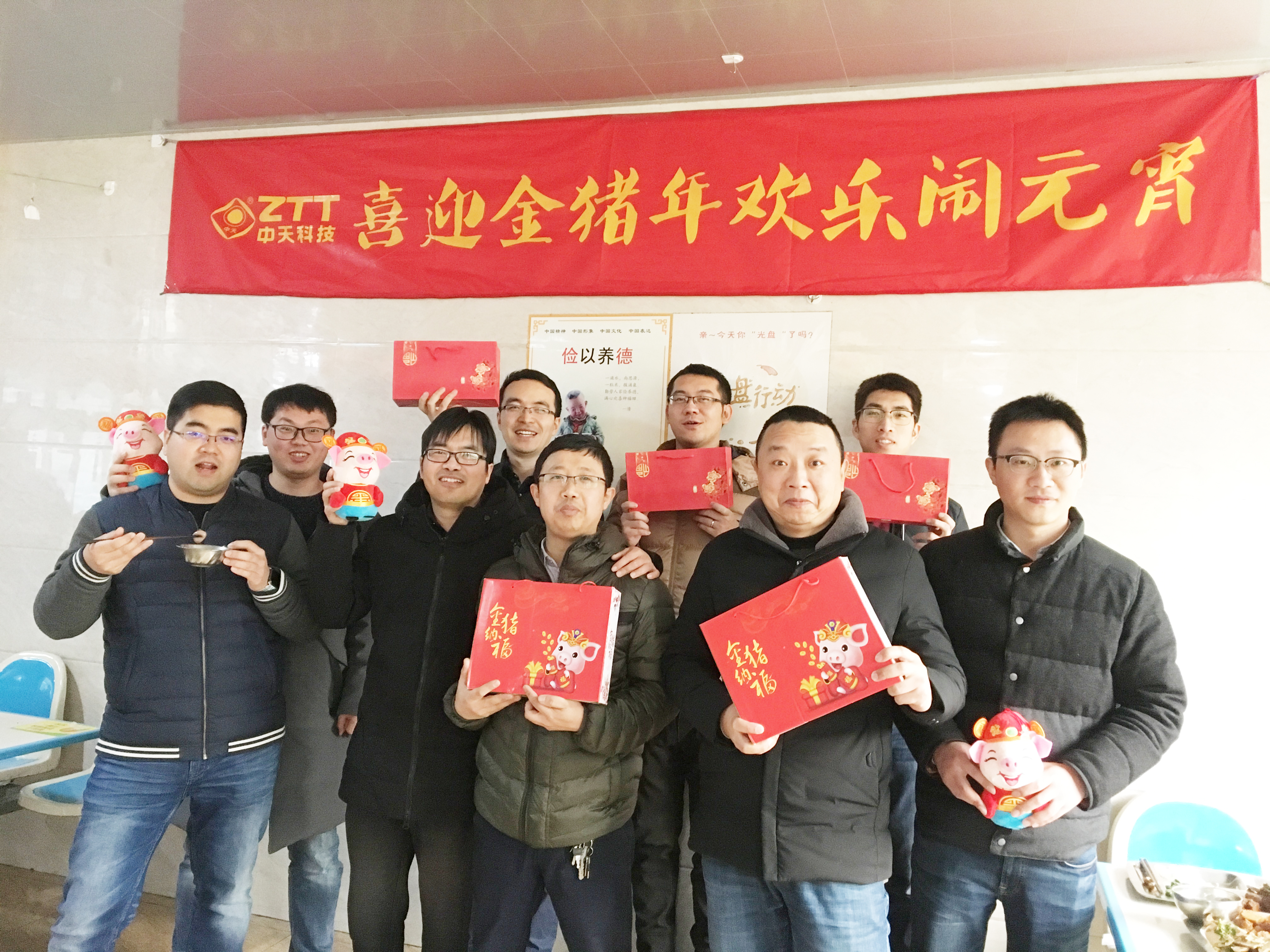 ΰ�¹���(victor1946)�ٷ���վ-Officials Website