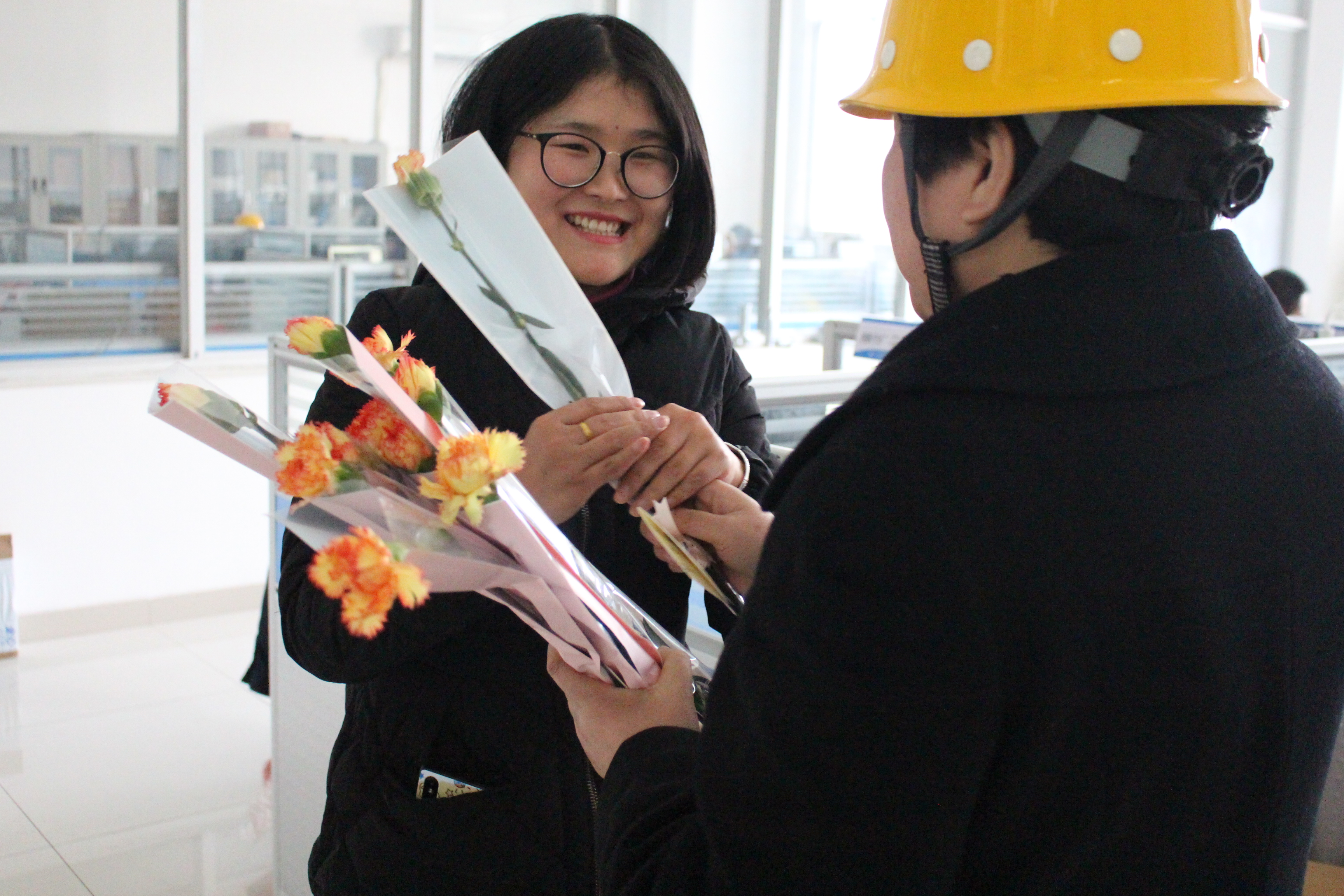 ΰ�¹���(victor1946)�ٷ���վ-Officials Website