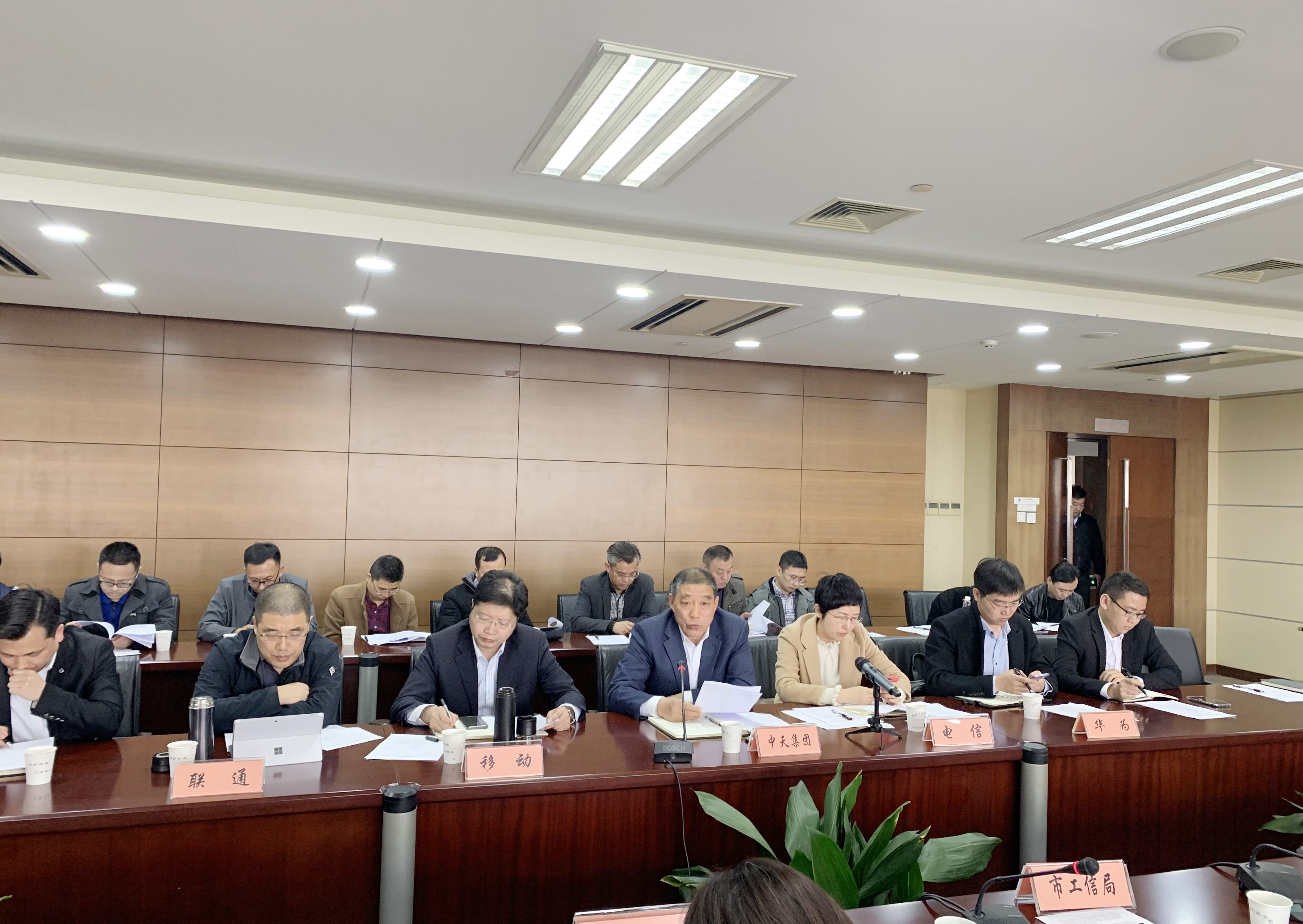 ΰ�¹���(victor1946)�ٷ���վ-Officials Website