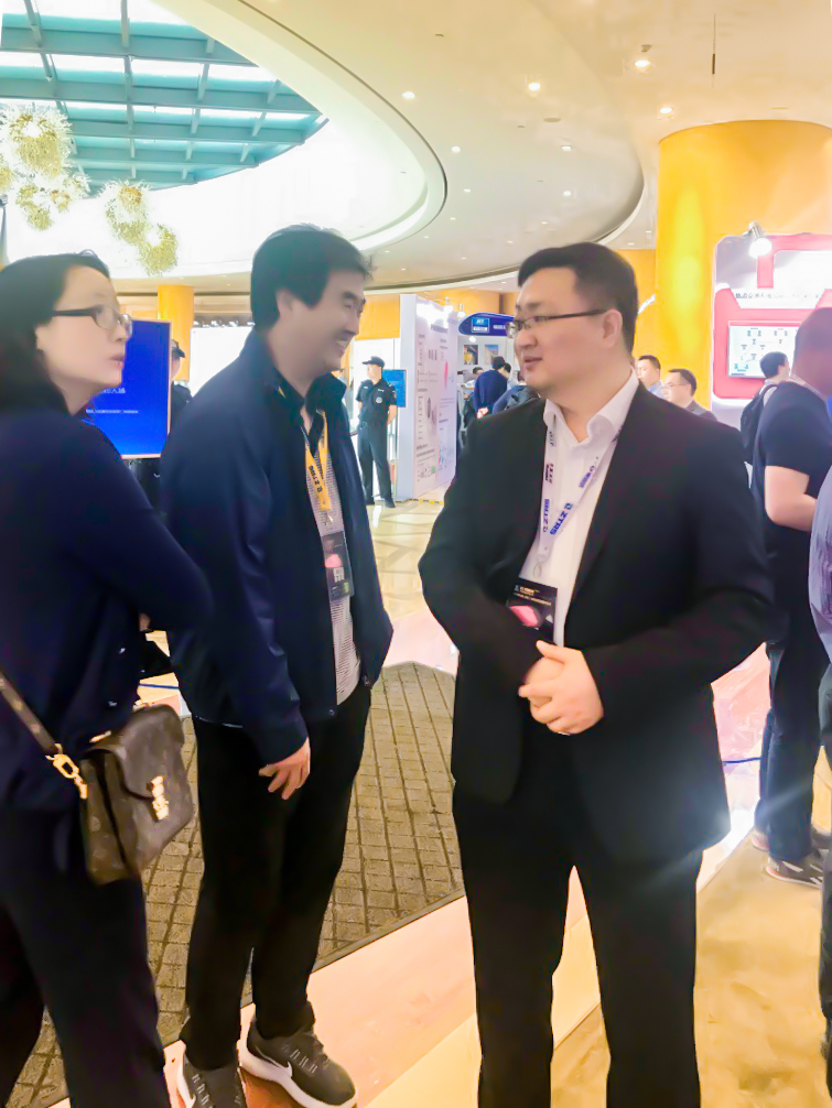 ΰ�¹���(victor1946)�ٷ���վ-Officials Website