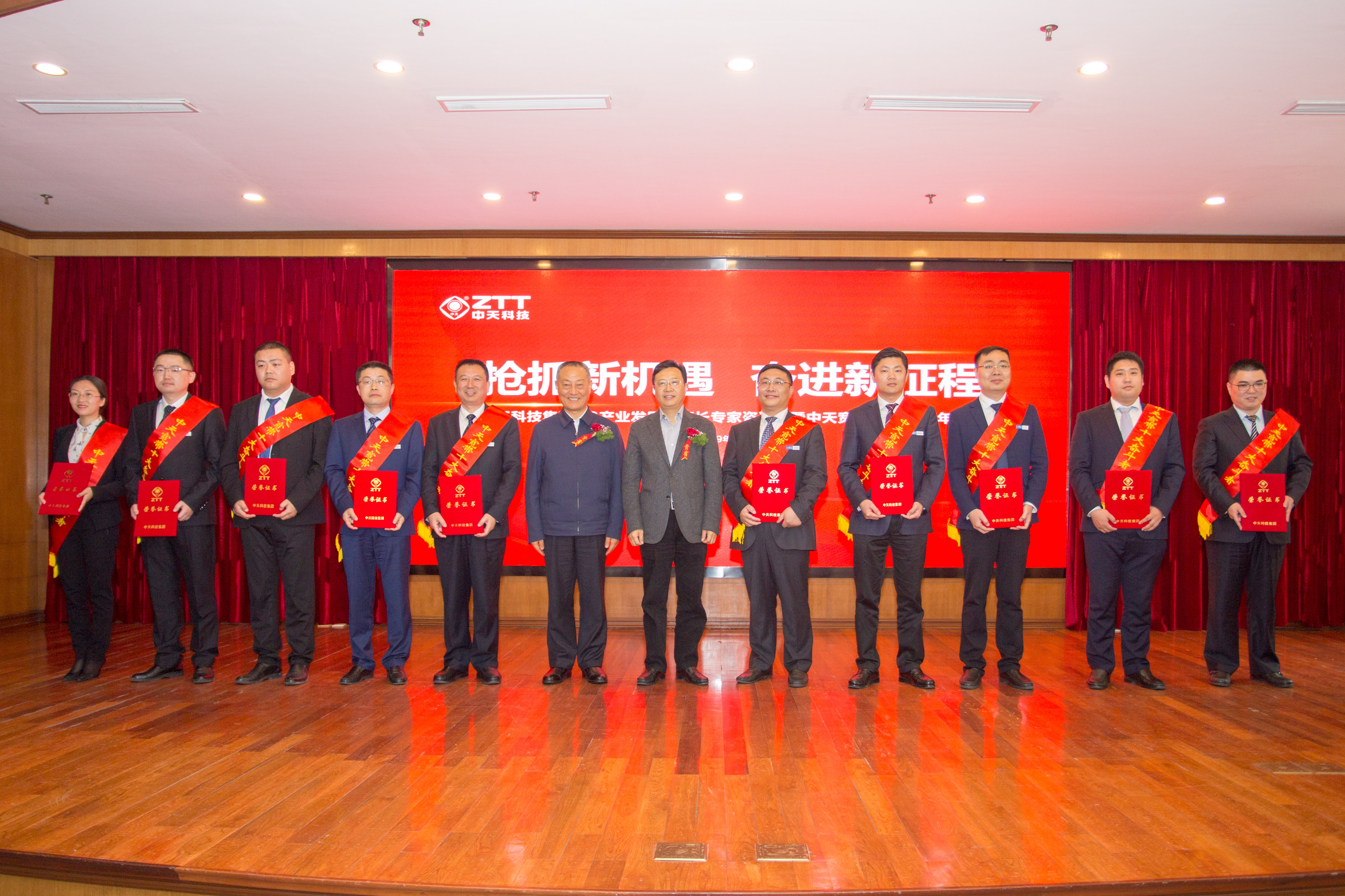 ΰ�¹���(victor1946)�ٷ���վ-Officials Website