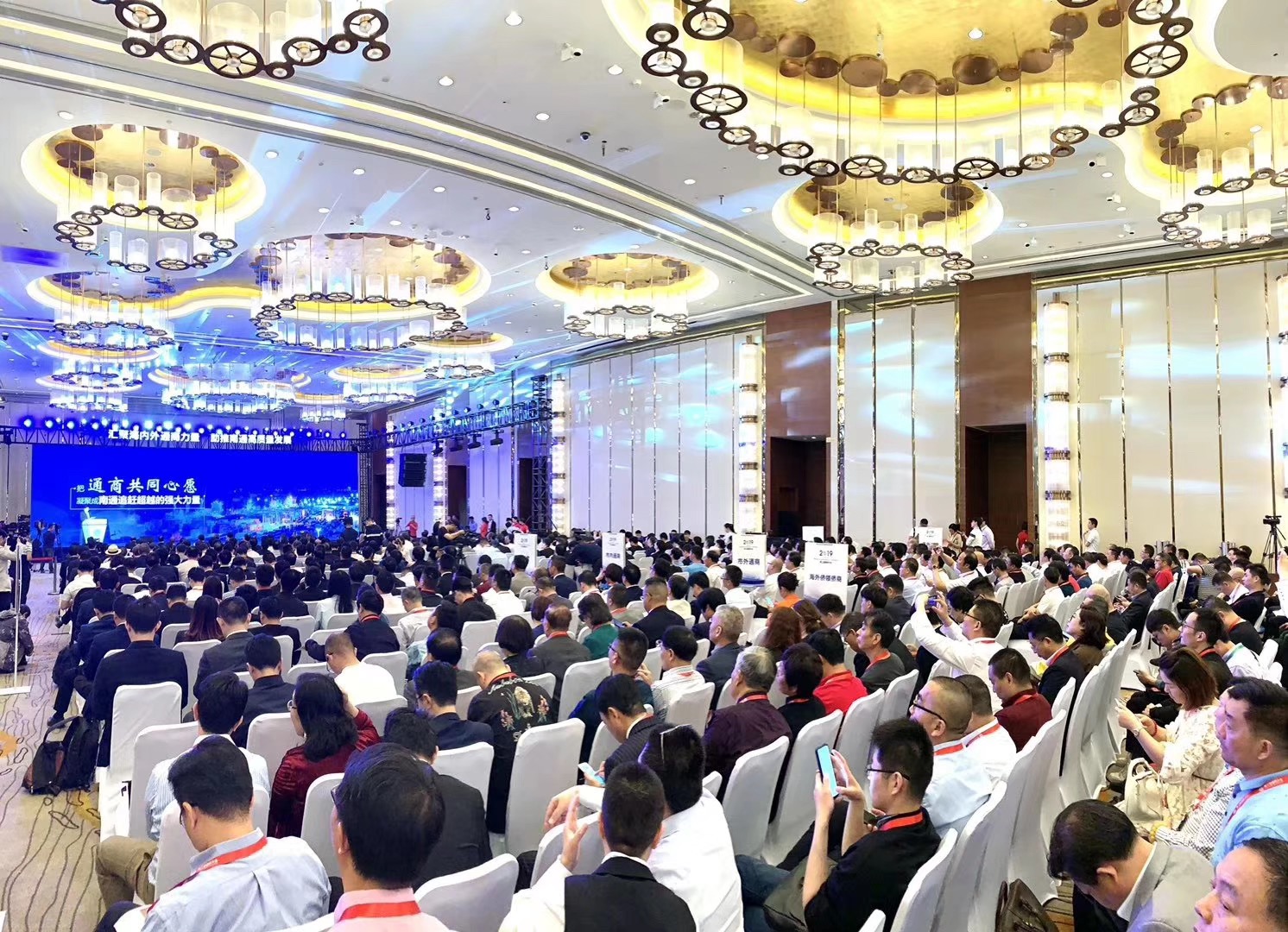 ΰ�¹���(victor1946)�ٷ���վ-Officials Website