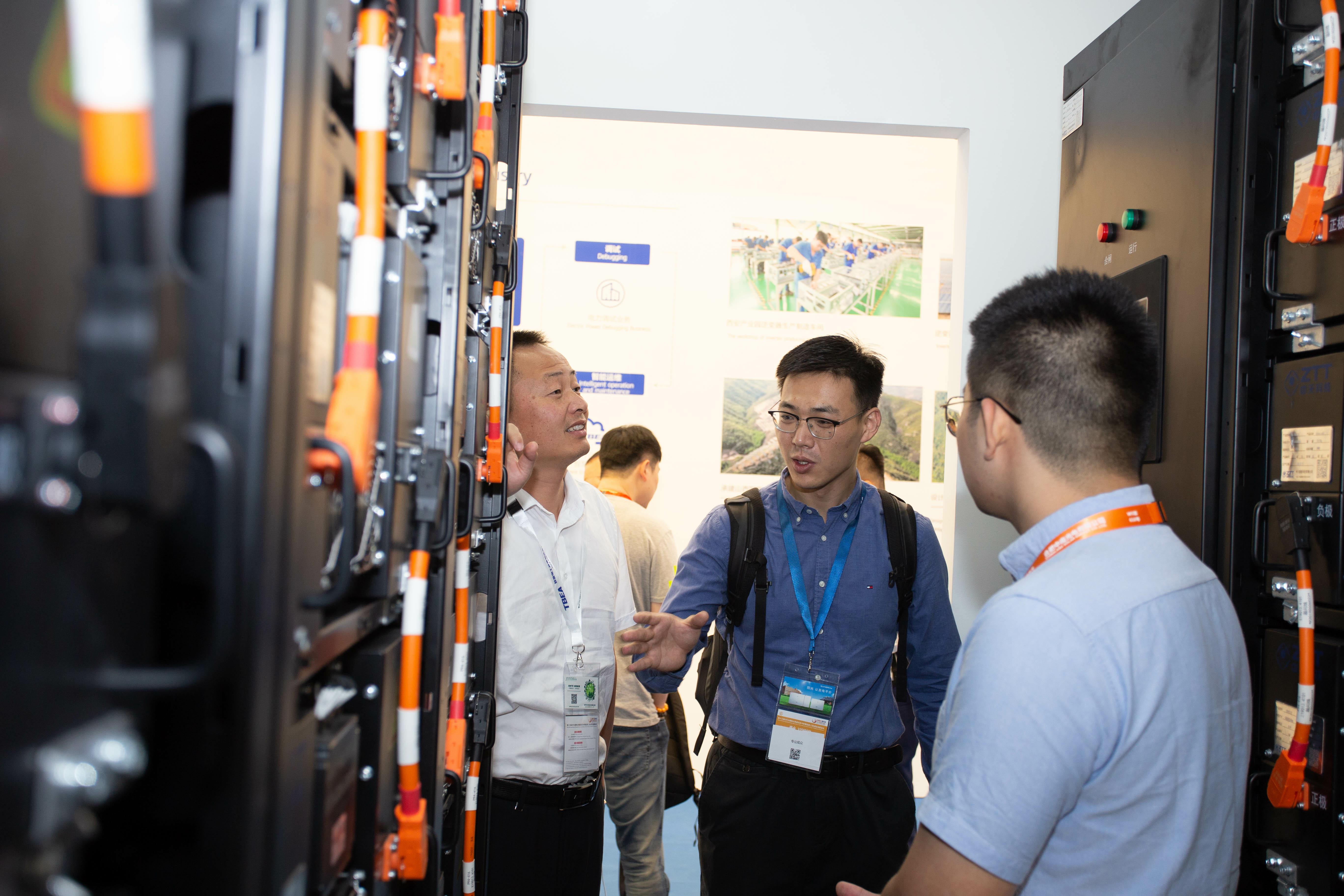 ΰ�¹���(victor1946)�ٷ���վ-Officials Website