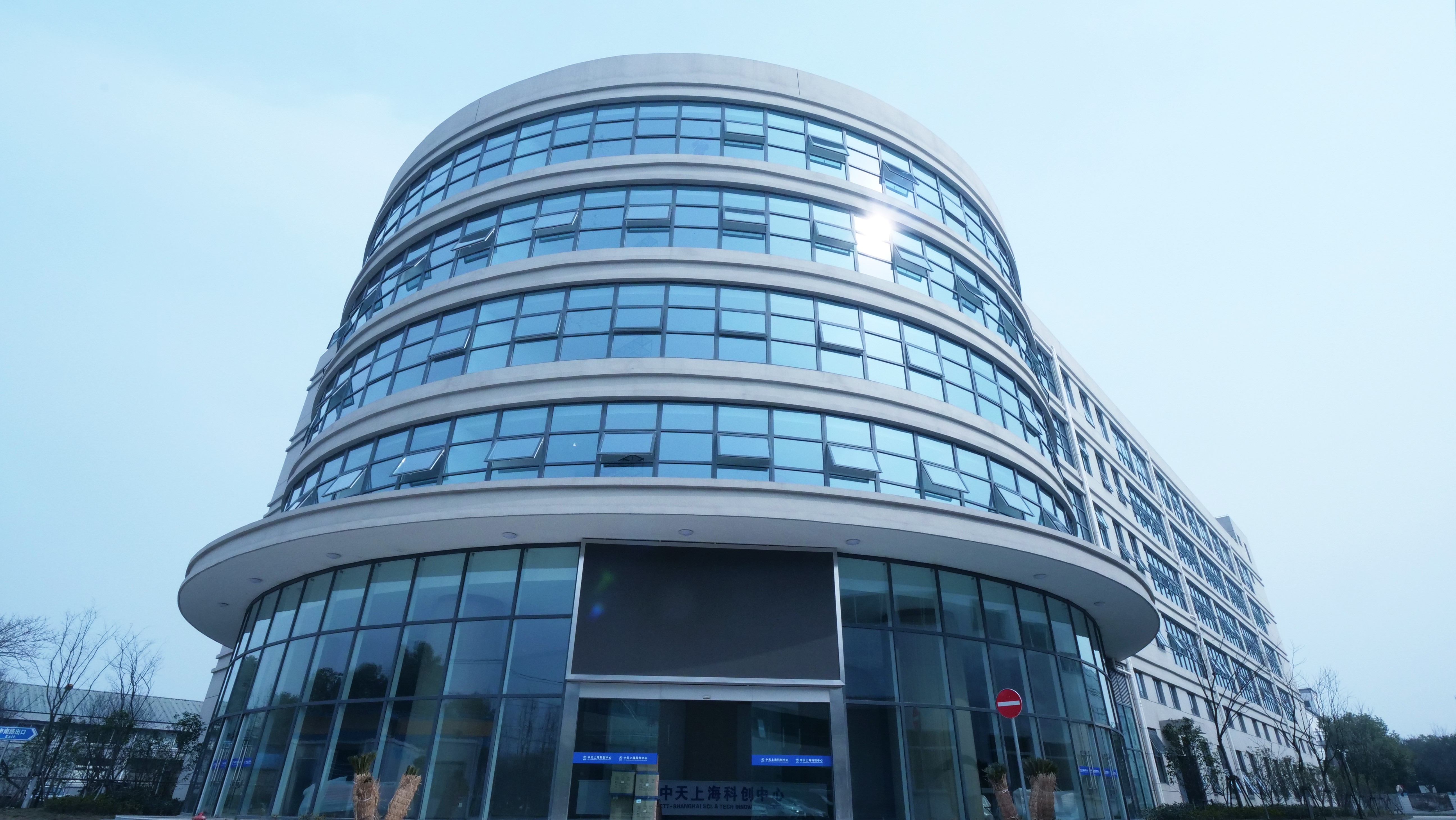 ΰ�¹���(victor1946)�ٷ���վ-Officials Website