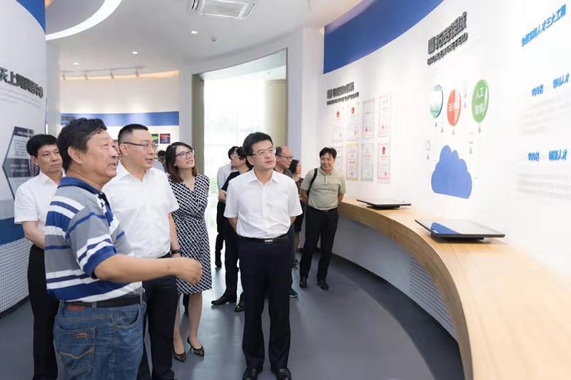 ΰ�¹���(victor1946)�ٷ���վ-Officials Website