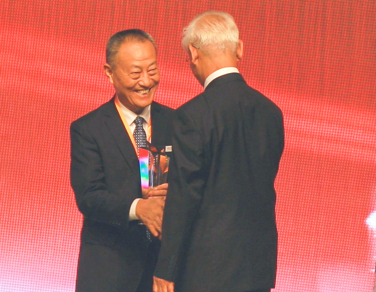 ΰ�¹���(victor1946)�ٷ���վ-Officials Website