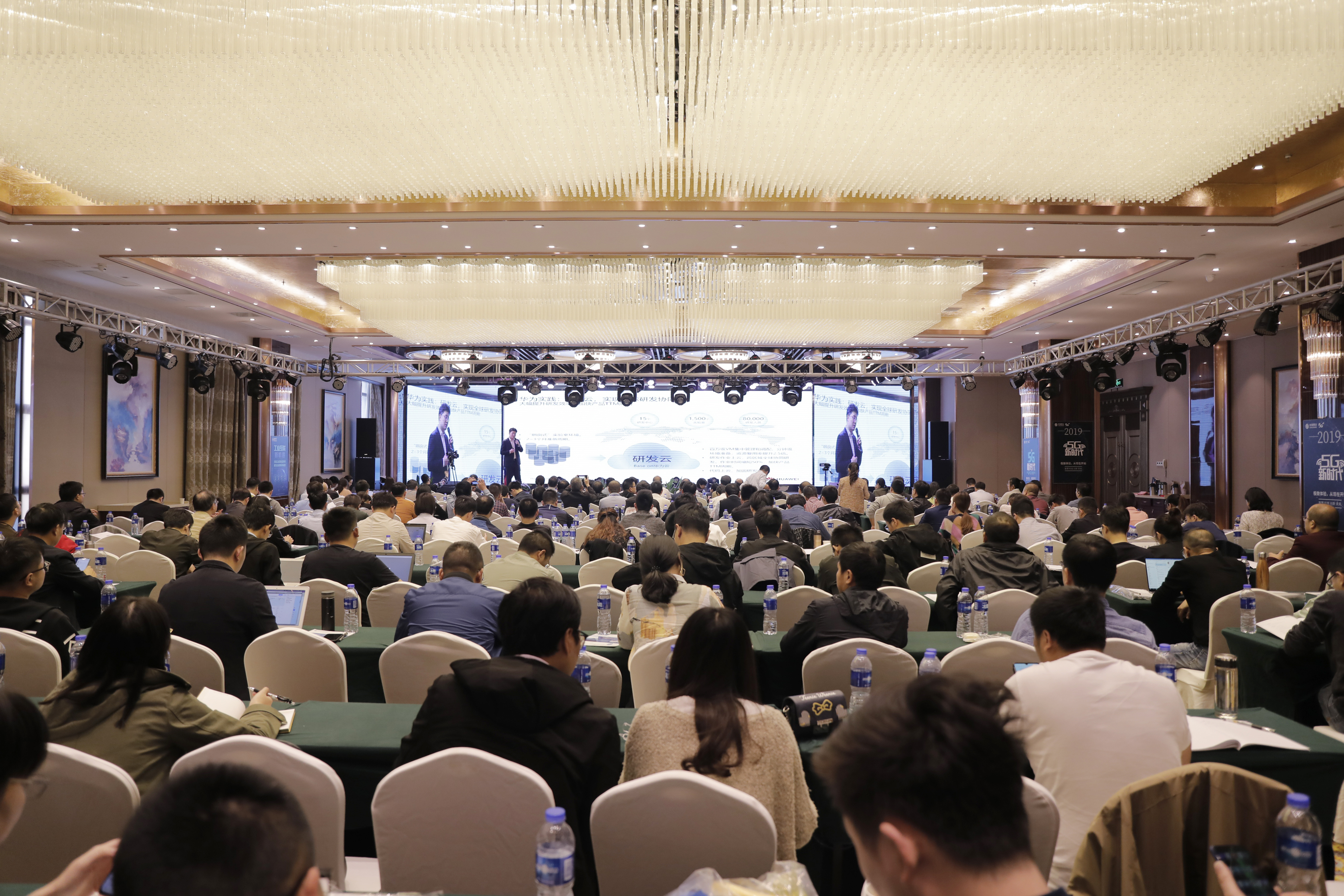 ΰ�¹���(victor1946)�ٷ���վ-Officials Website