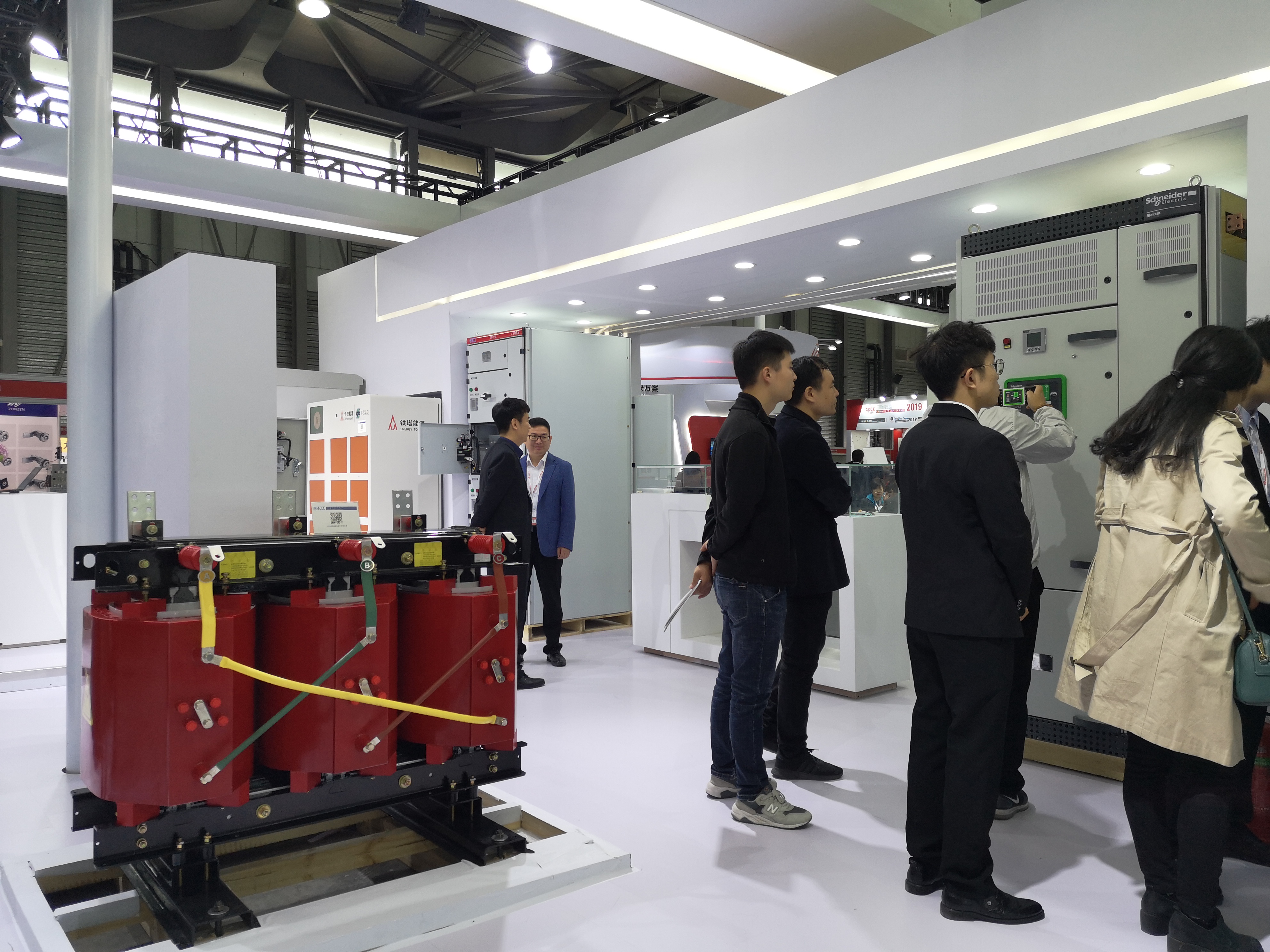 ΰ�¹���(victor1946)�ٷ���վ-Officials Website