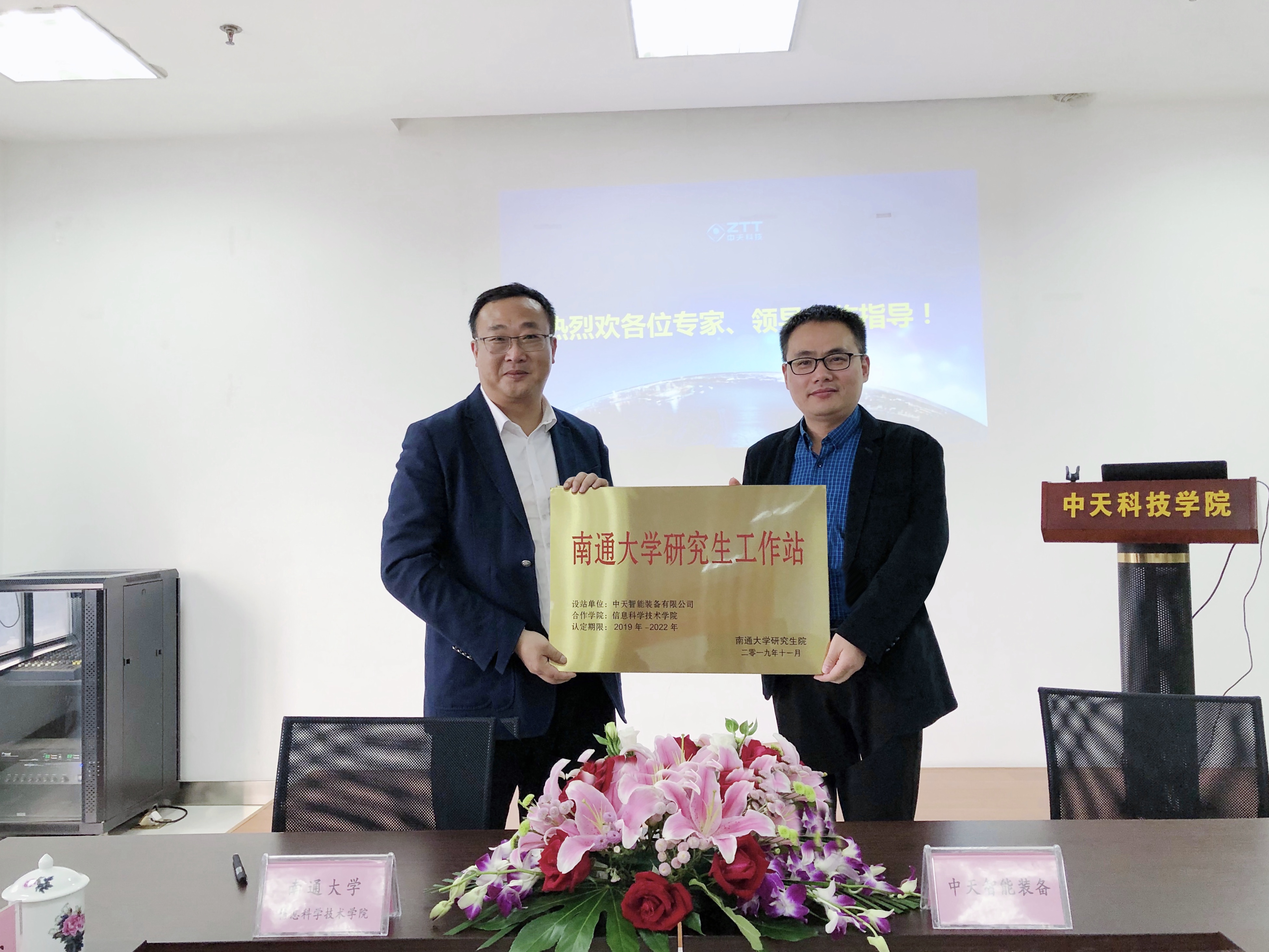 ΰ�¹���(victor1946)�ٷ���վ-Officials Website