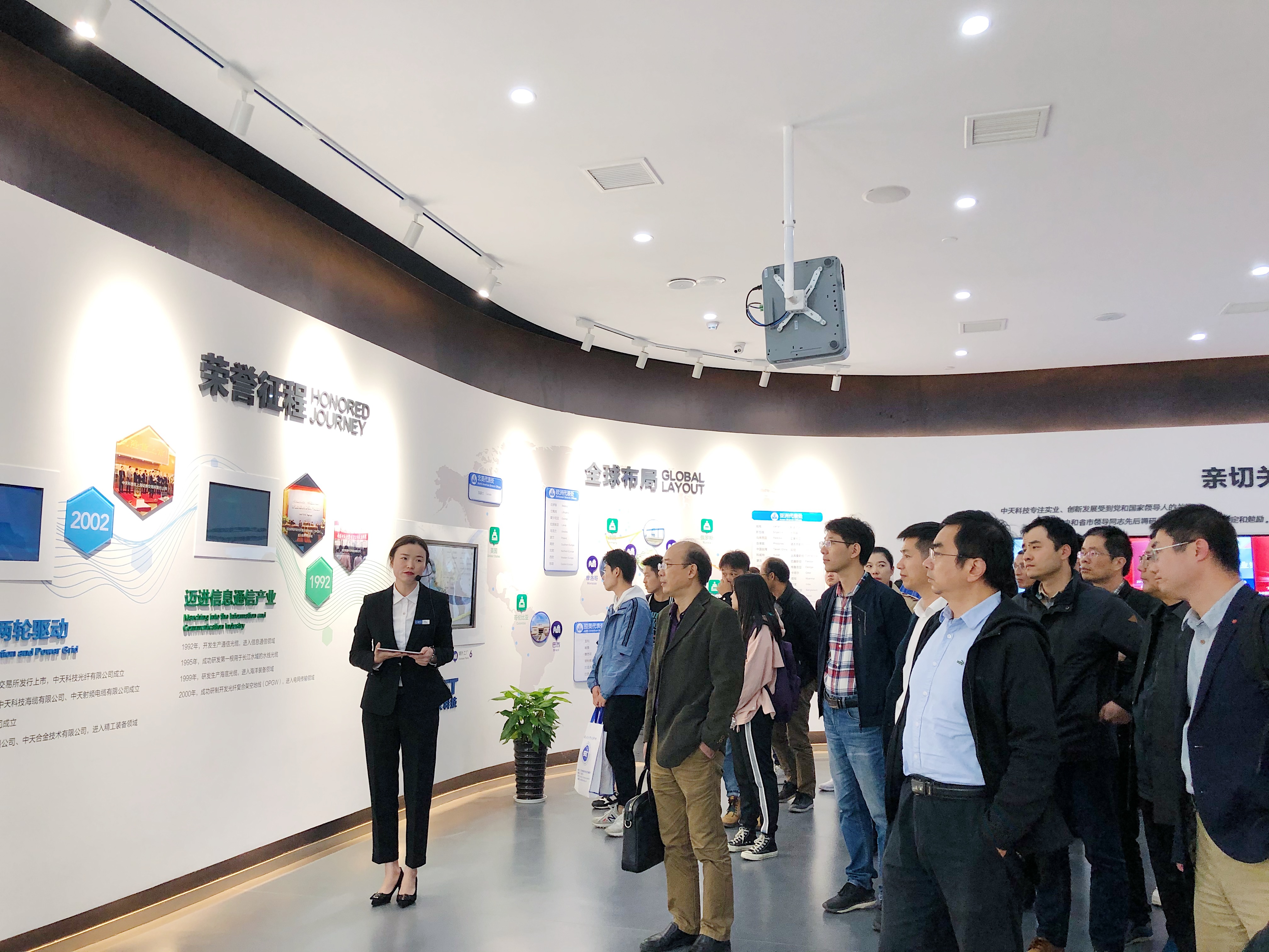 ΰ�¹���(victor1946)�ٷ���վ-Officials Website