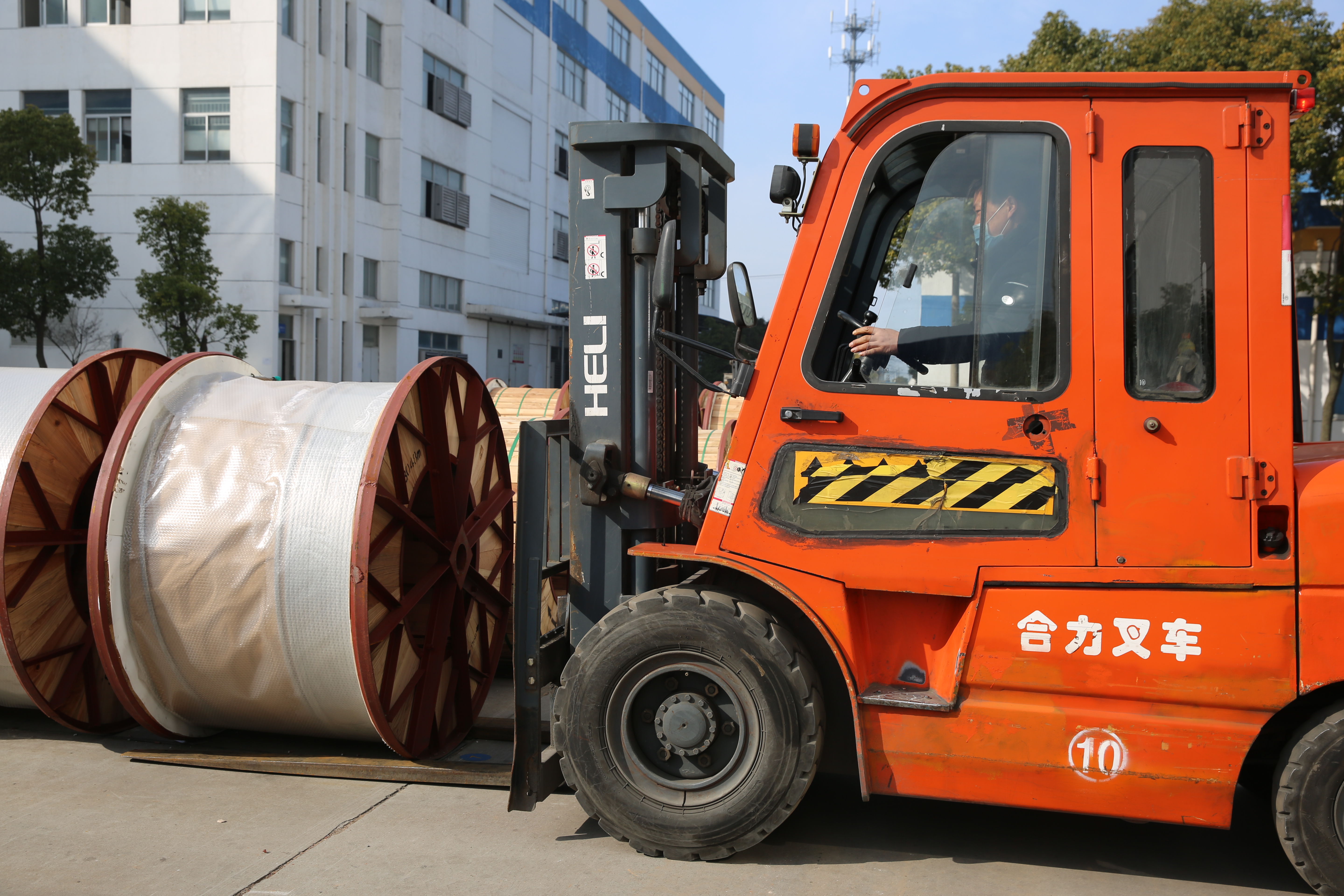 ΰ�¹���(victor1946)�ٷ���վ-Officials Website