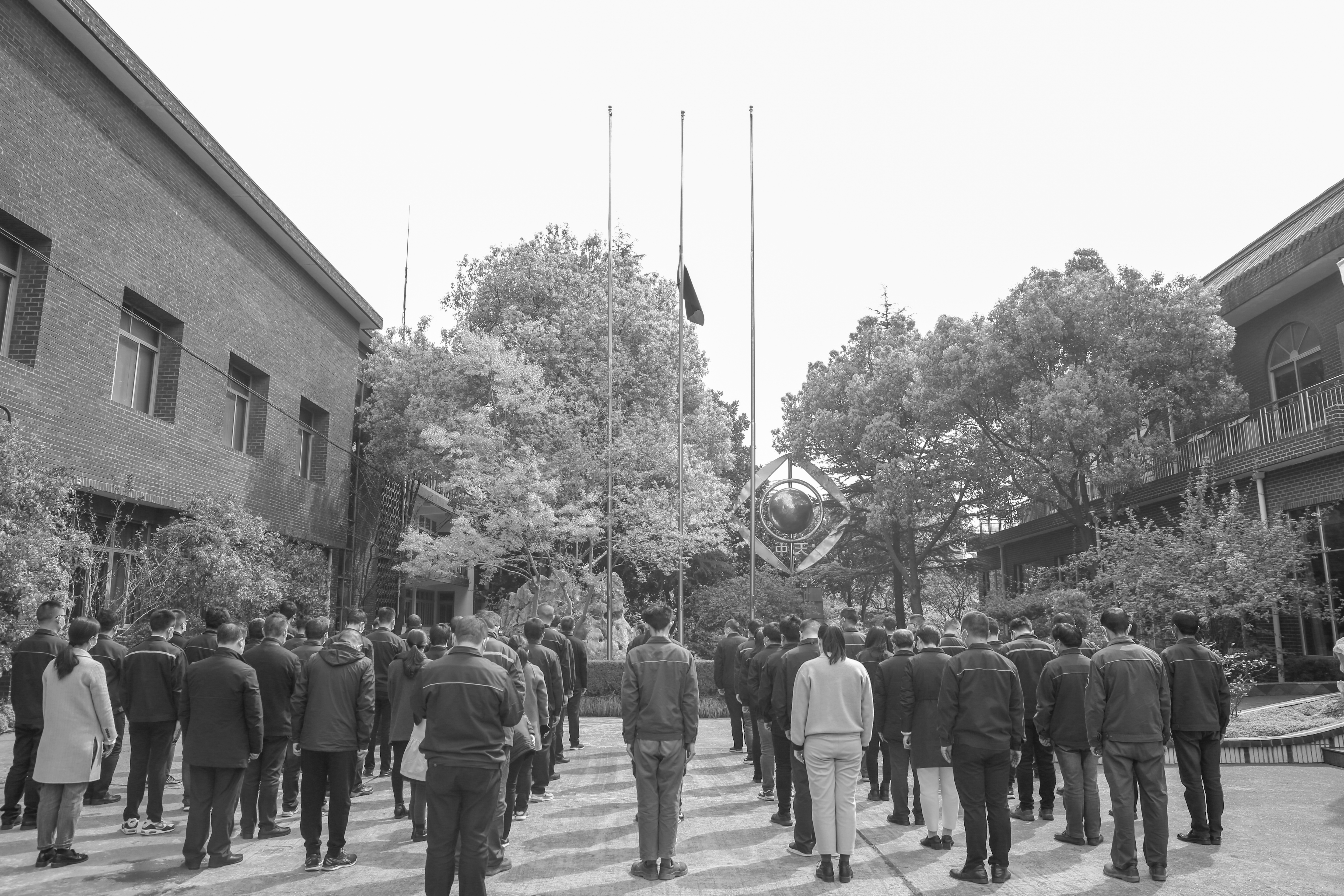 ΰ�¹���(victor1946)�ٷ���վ-Officials Website