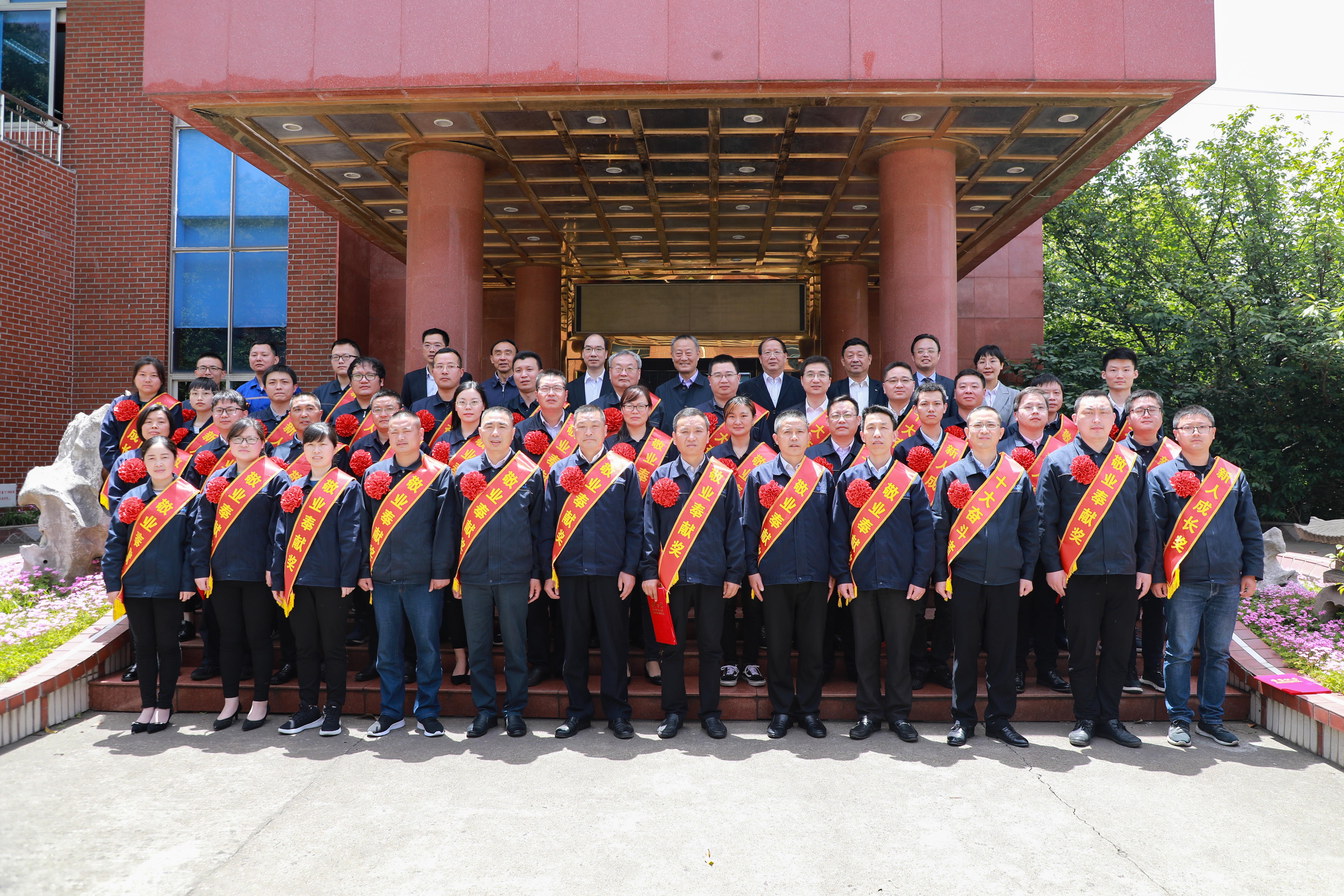 ΰ�¹���(victor1946)�ٷ���վ-Officials Website