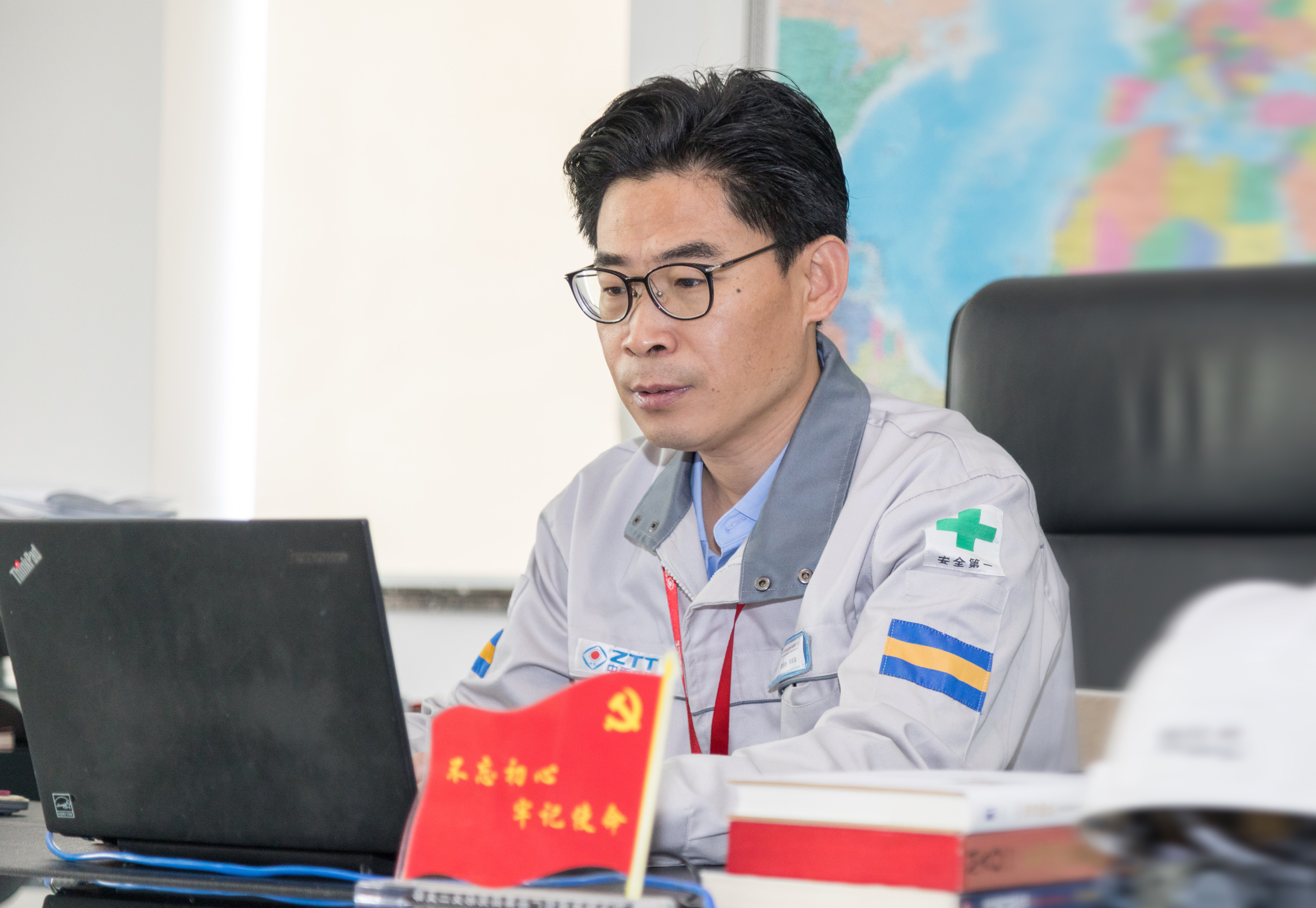 ΰ�¹���(victor1946)�ٷ���վ-Officials Website