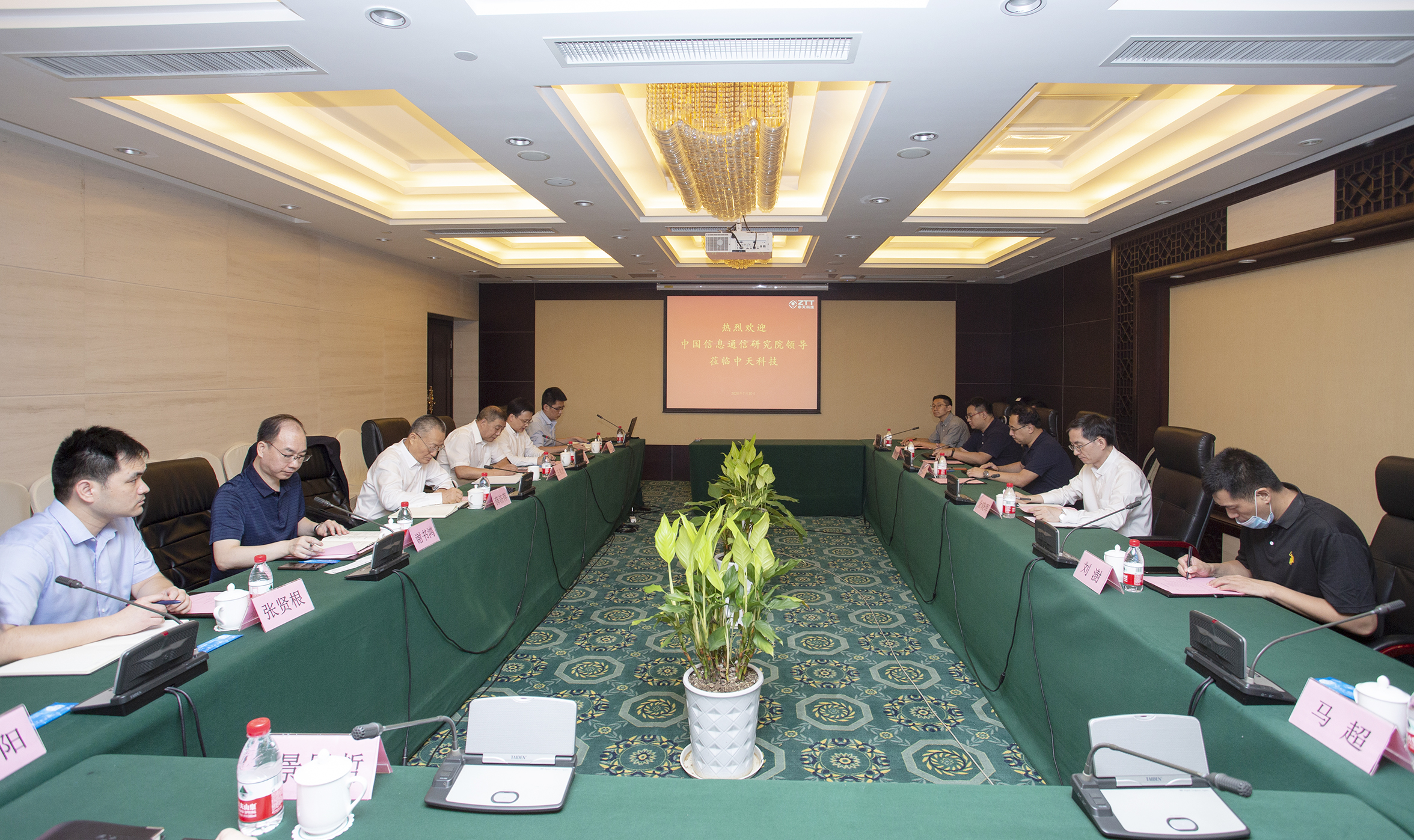 ΰ�¹���(victor1946)�ٷ���վ-Officials Website