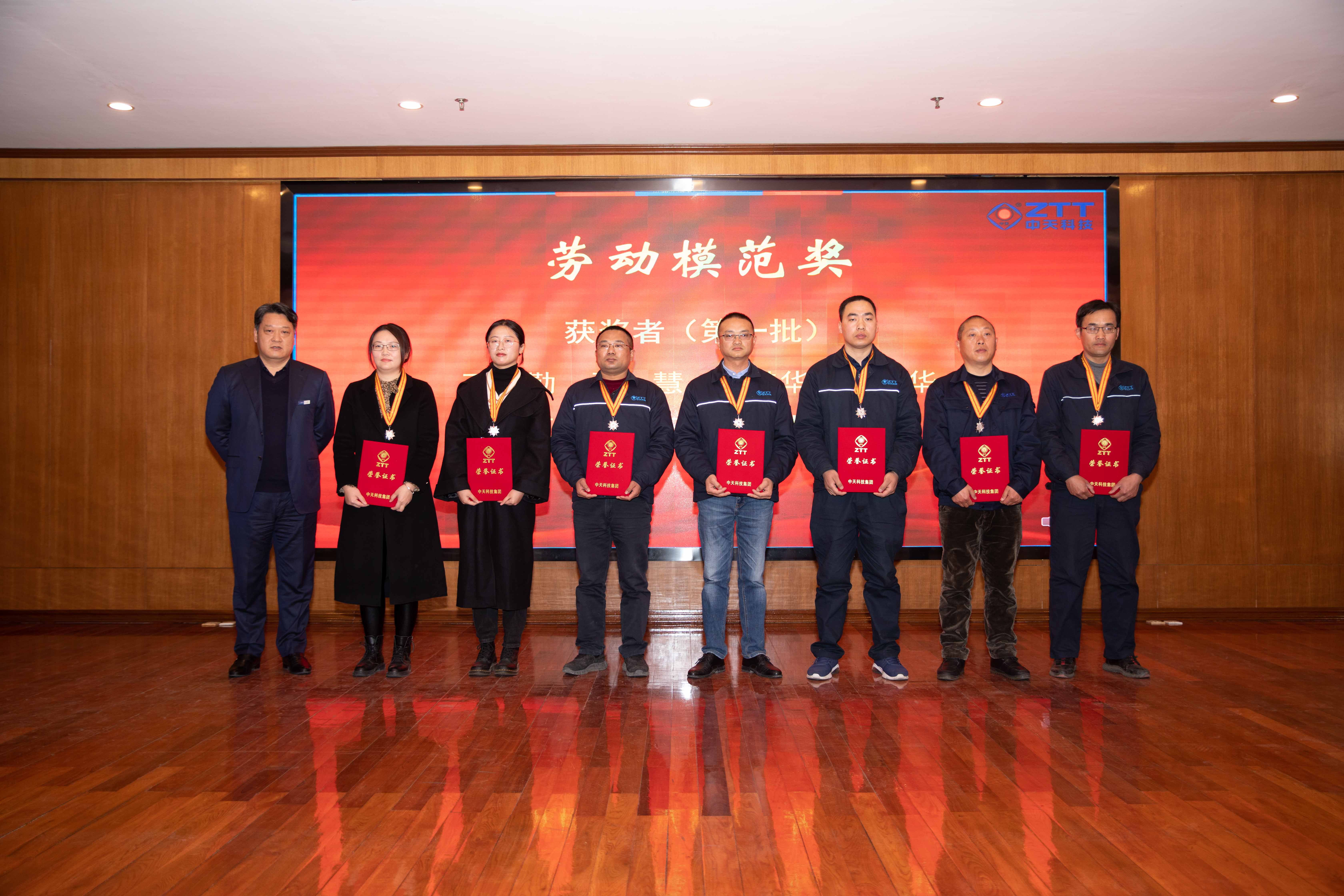 ΰ�¹���(victor1946)�ٷ���վ-Officials Website