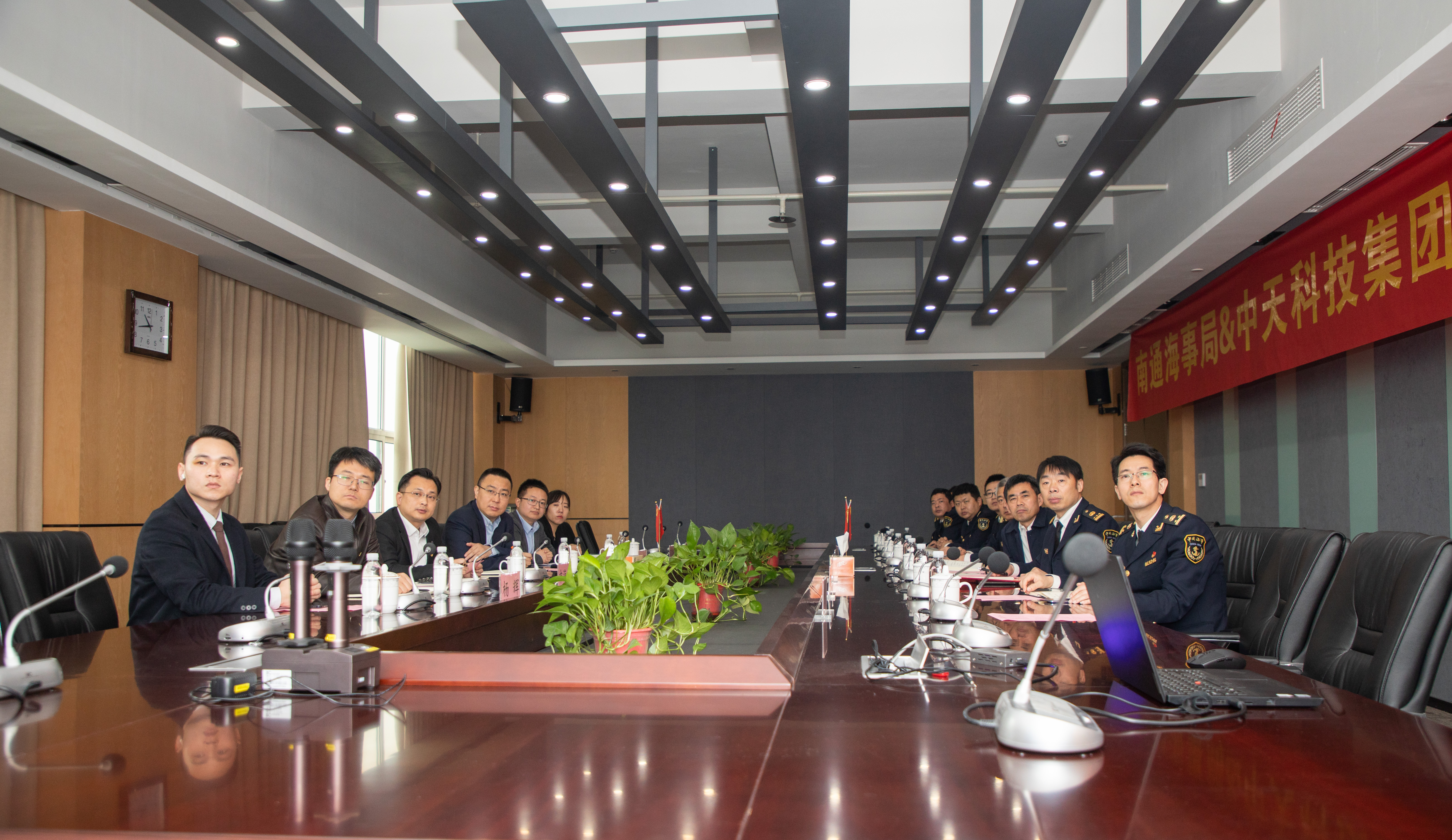 ΰ�¹���(victor1946)�ٷ���վ-Officials Website