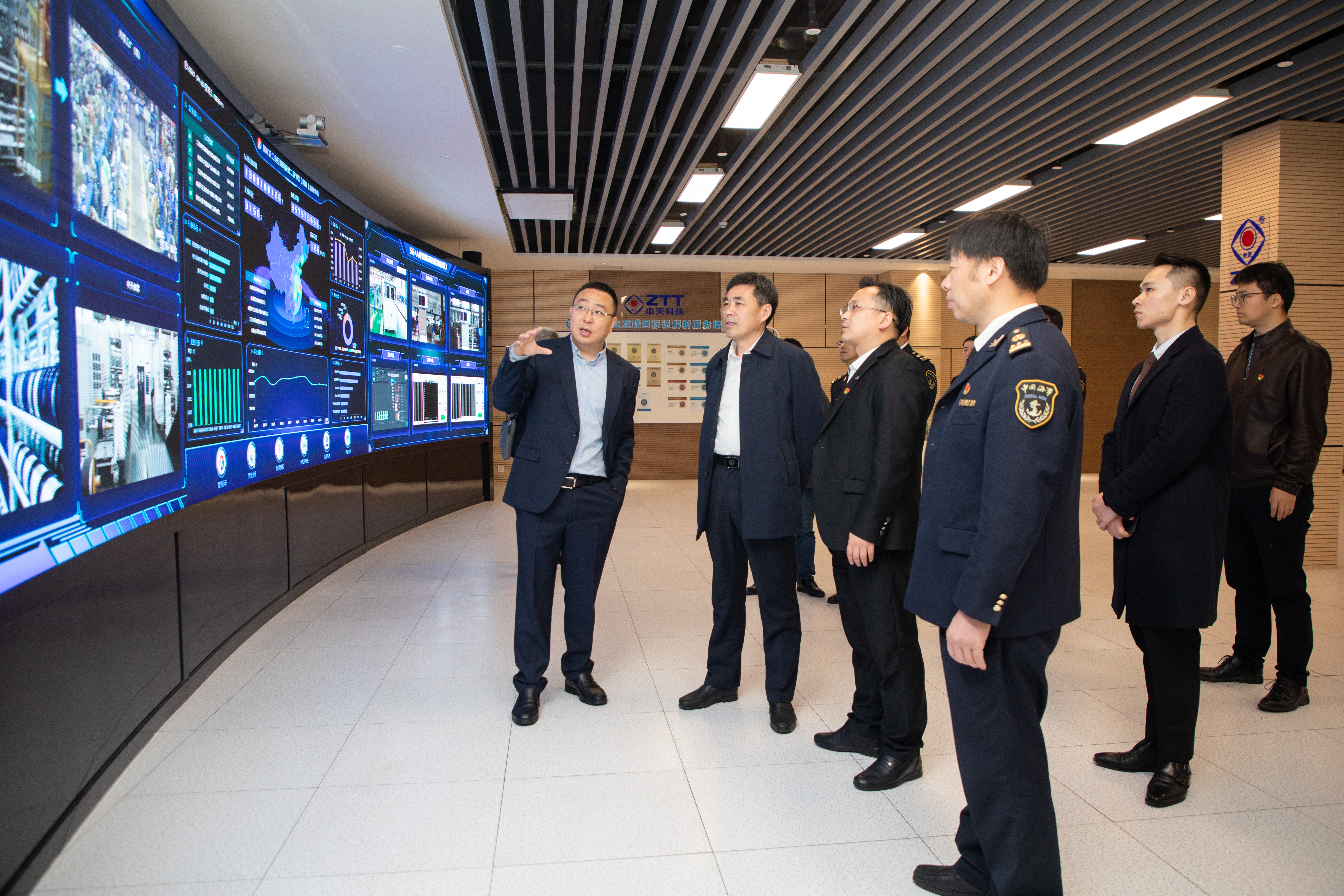 ΰ�¹���(victor1946)�ٷ���վ-Officials Website