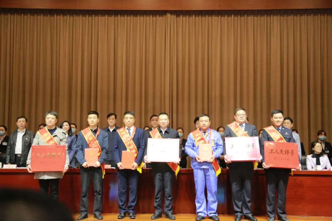 ΰ�¹���(victor1946)�ٷ���վ-Officials Website