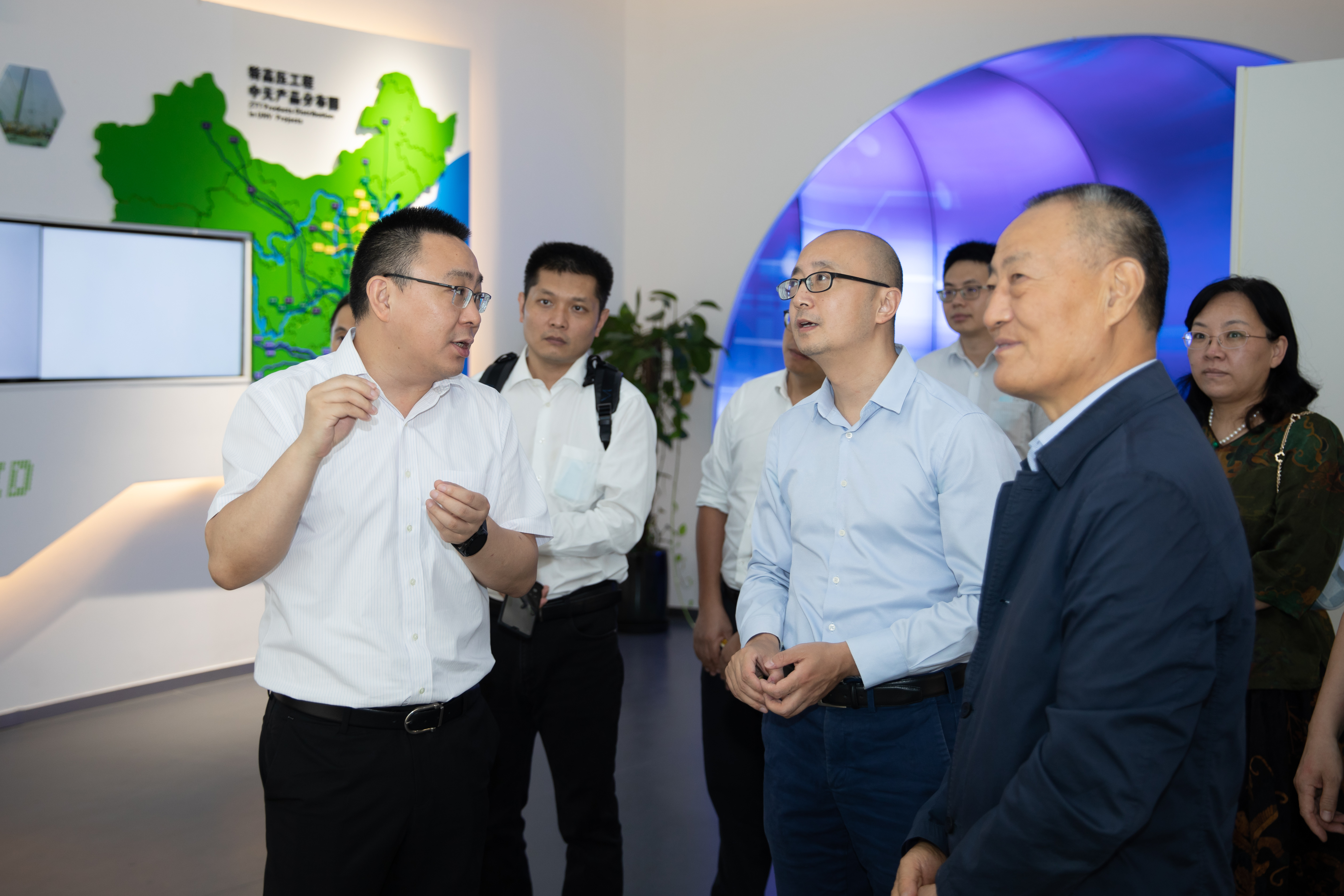 ΰ�¹���(victor1946)�ٷ���վ-Officials Website