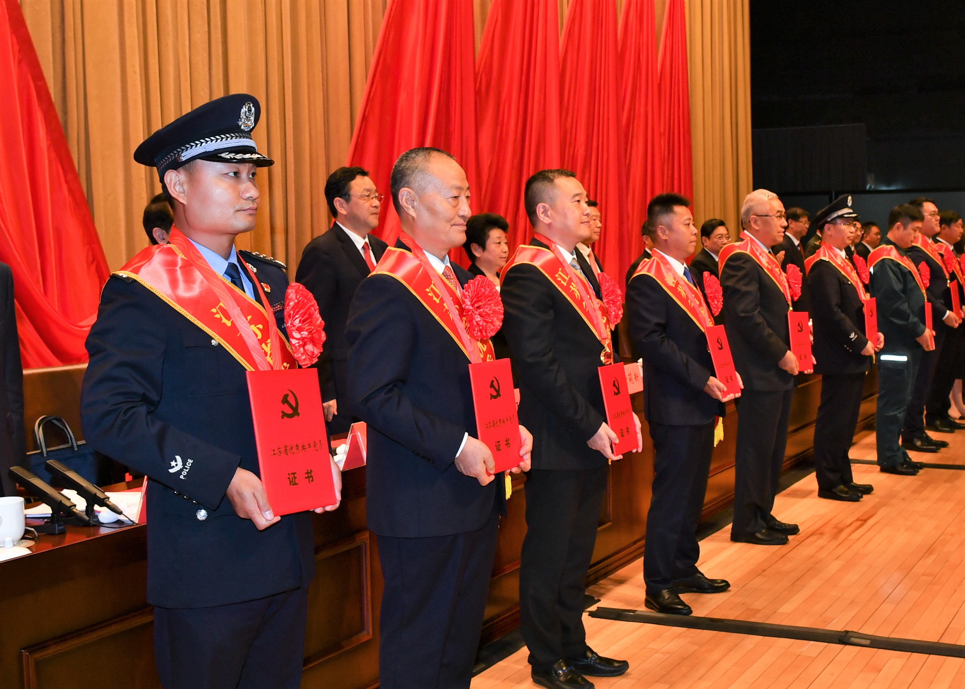 ΰ�¹���(victor1946)�ٷ���վ-Officials Website