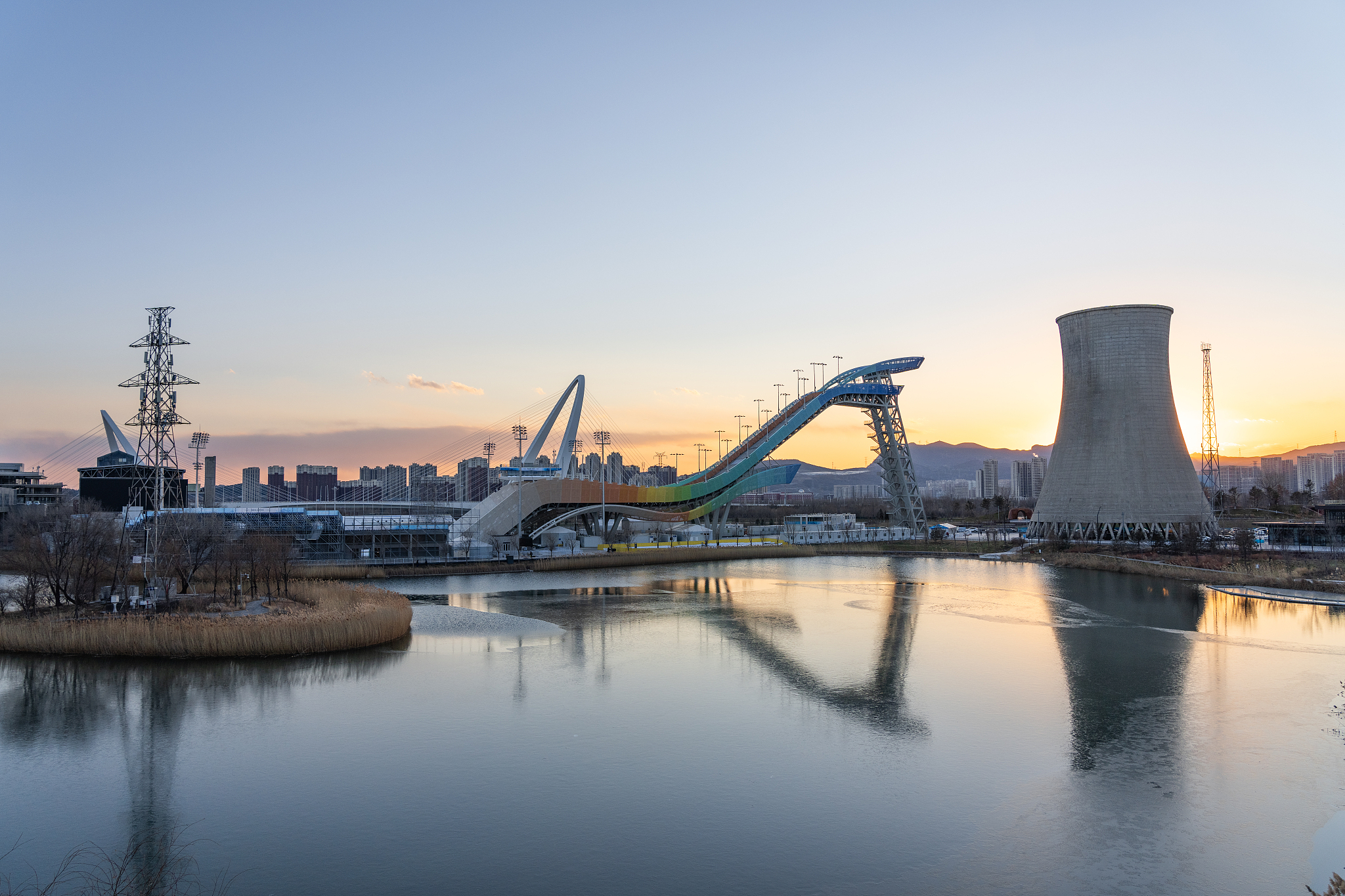 ΰ�¹���(victor1946)�ٷ���վ-Officials Website