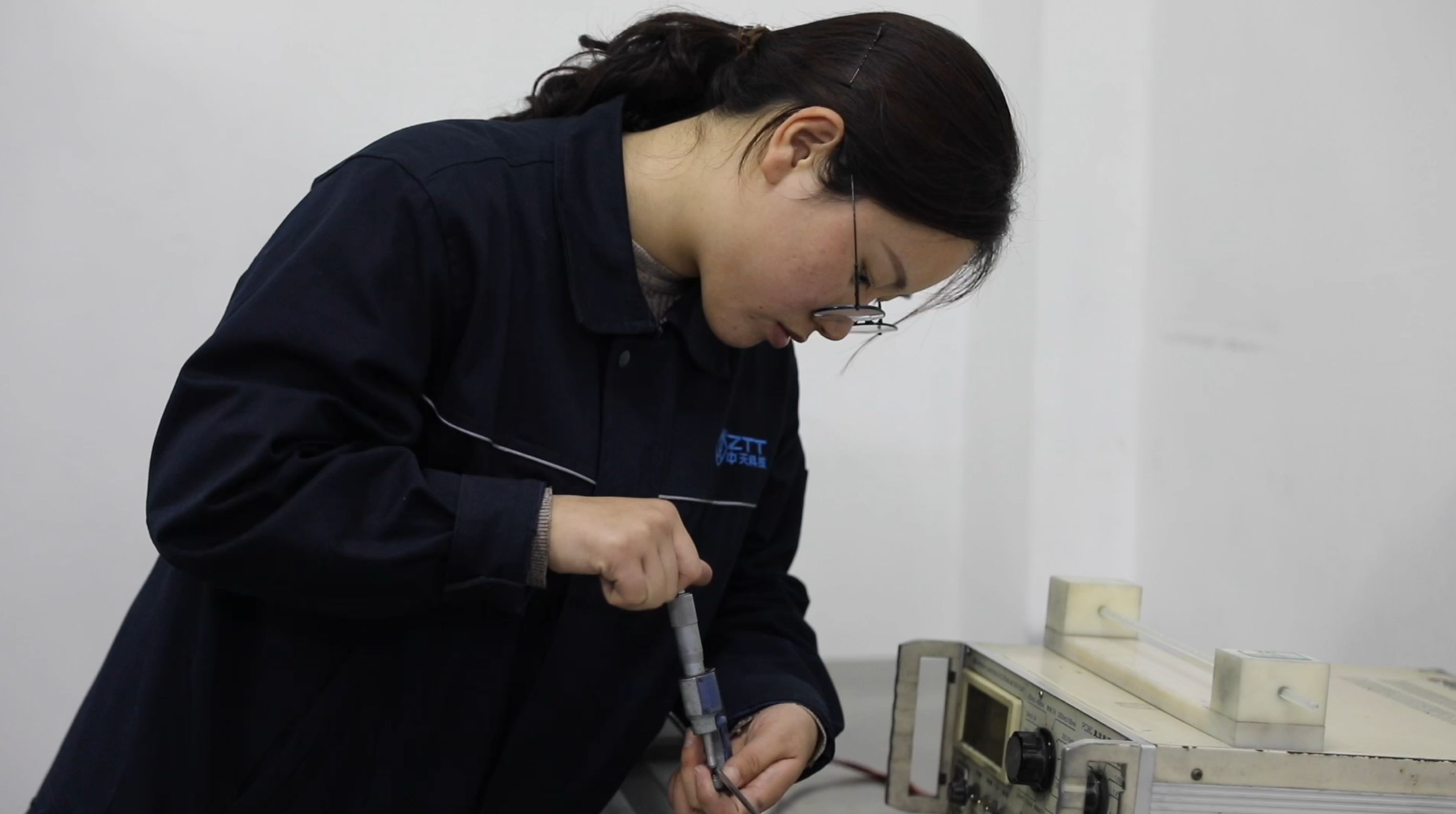 ΰ�¹���(victor1946)�ٷ���վ-Officials Website