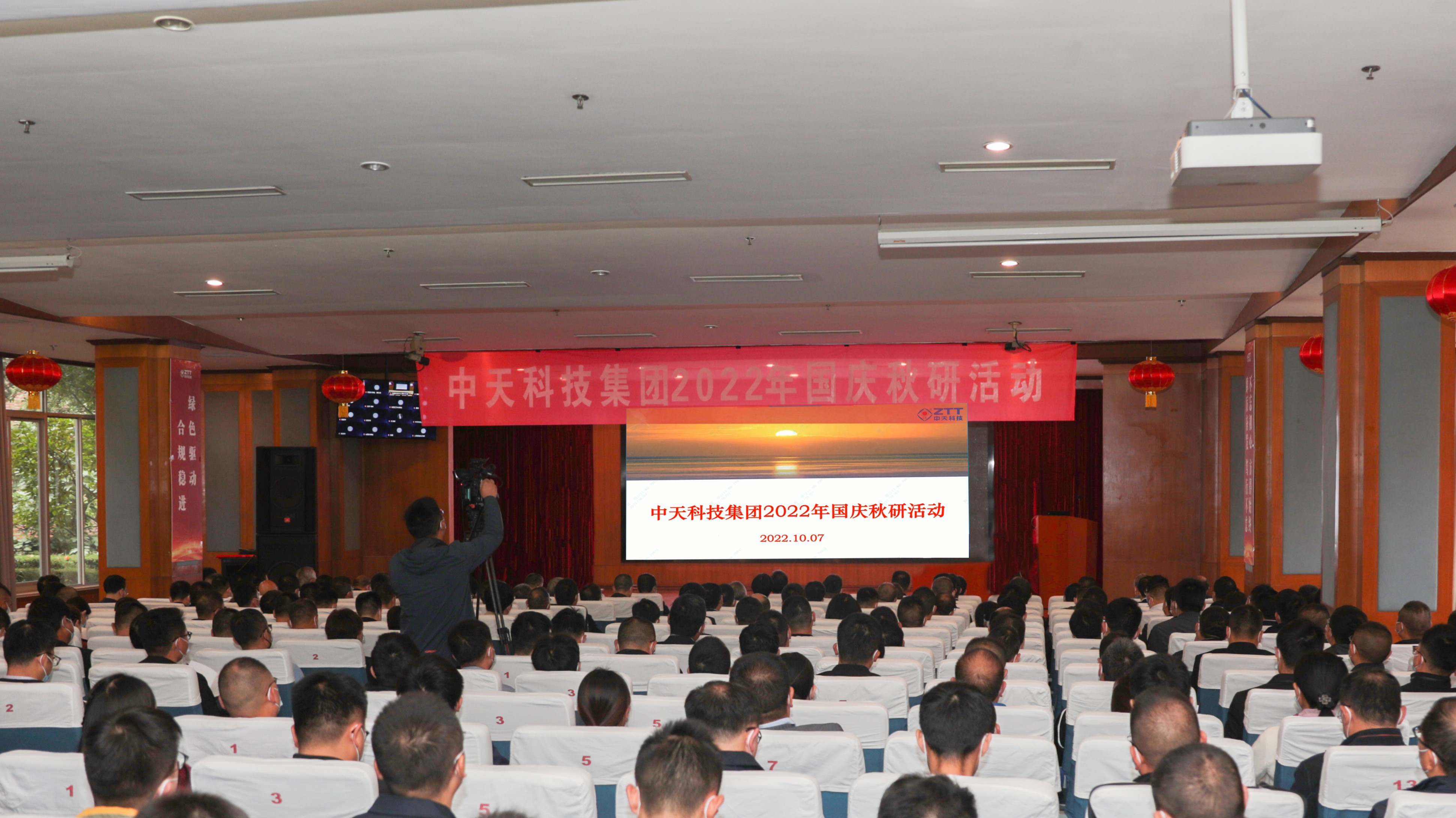 ΰ�¹���(victor1946)�ٷ���վ-Officials Website