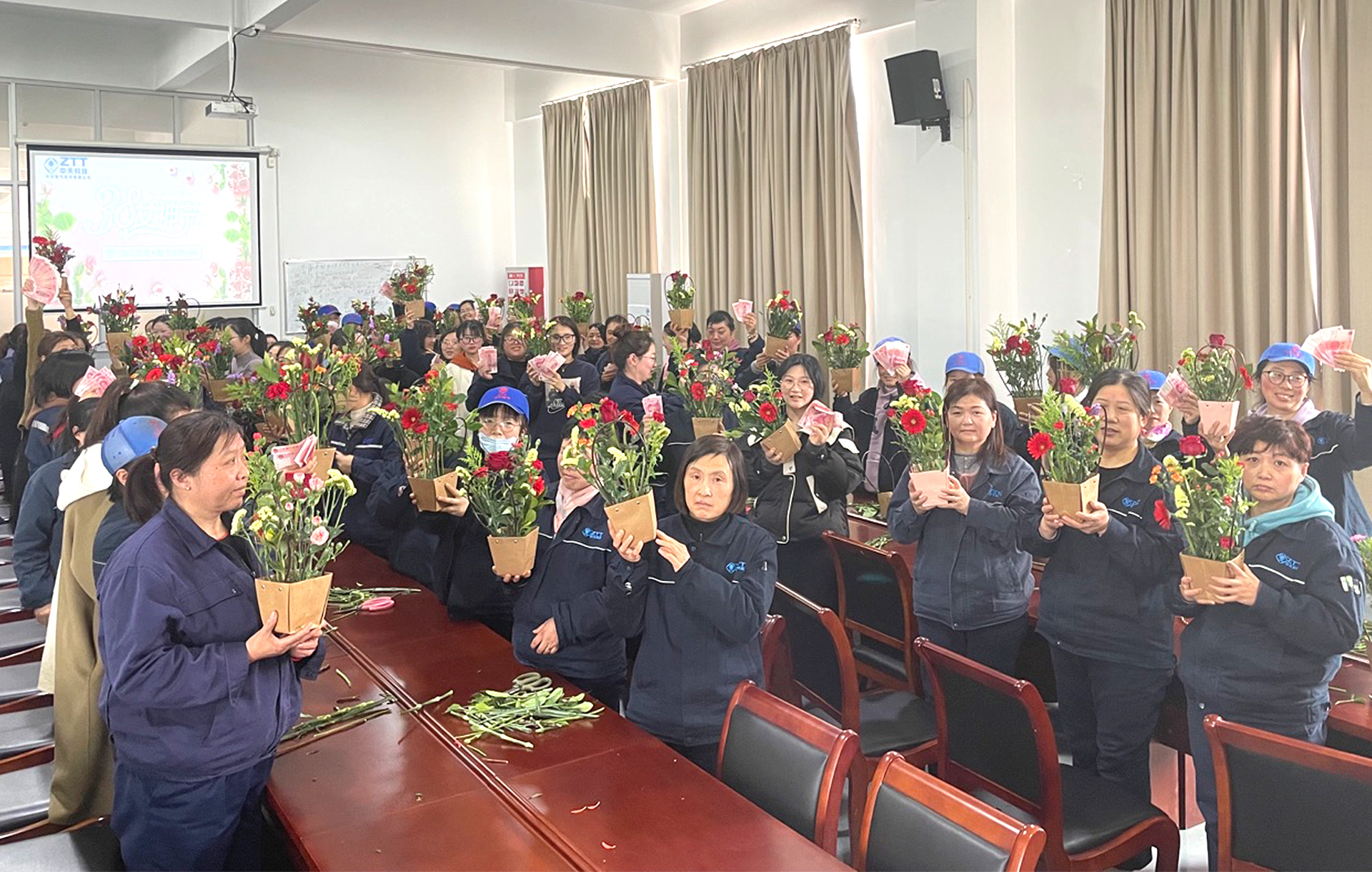 ΰ�¹���(victor1946)�ٷ���վ-Officials Website