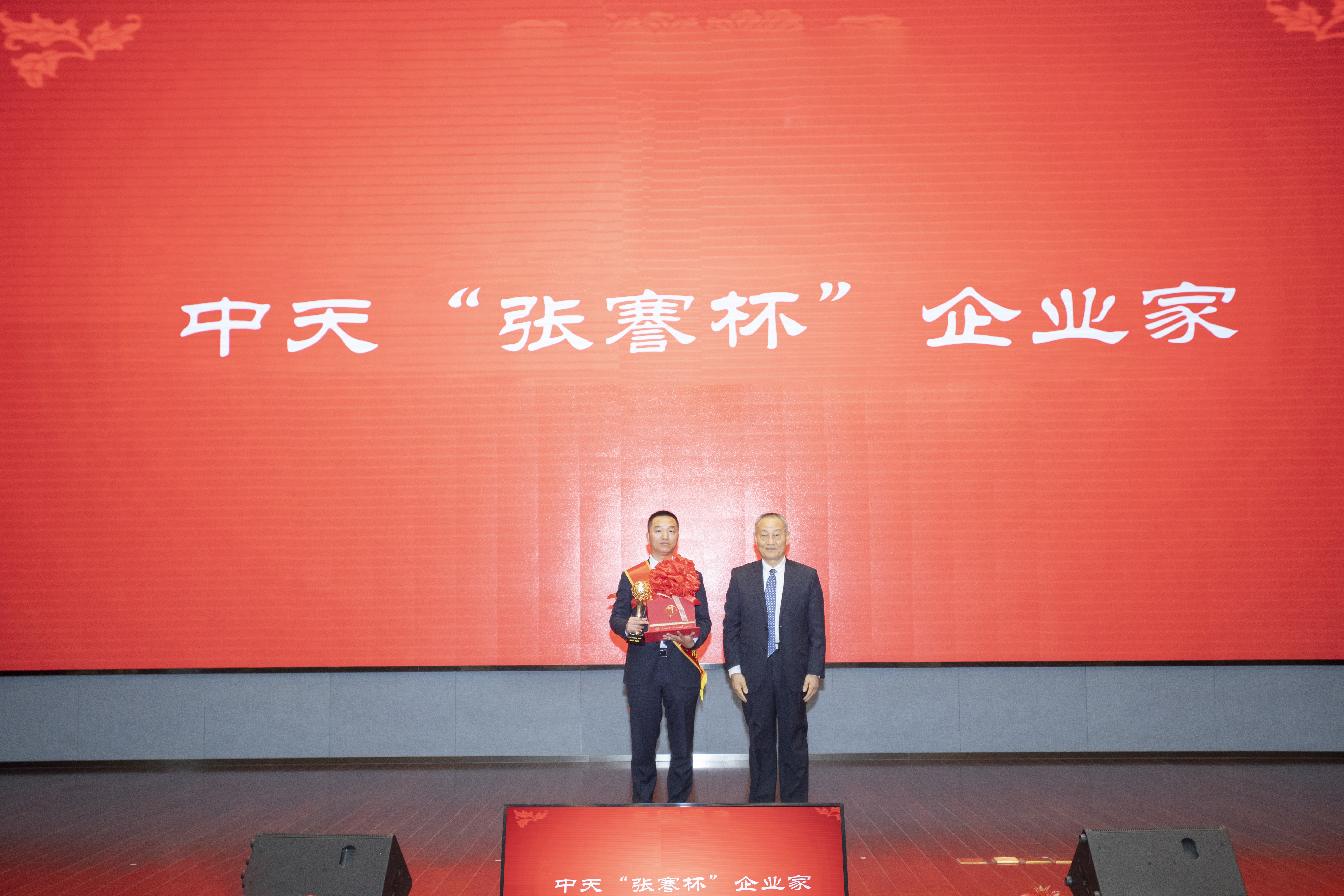 ΰ�¹���(victor1946)�ٷ���վ-Officials Website