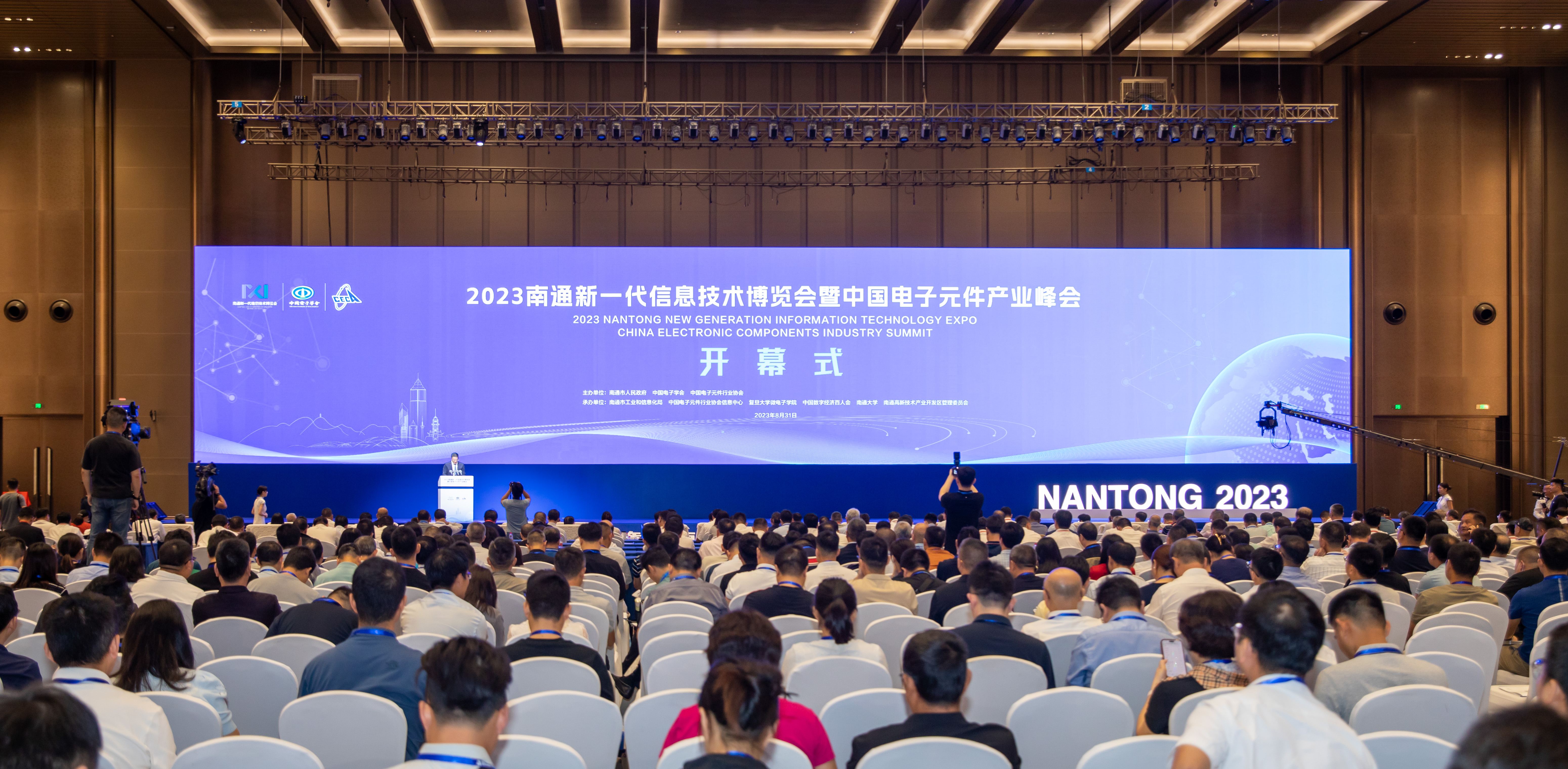 ΰ�¹���(victor1946)�ٷ���վ-Officials Website