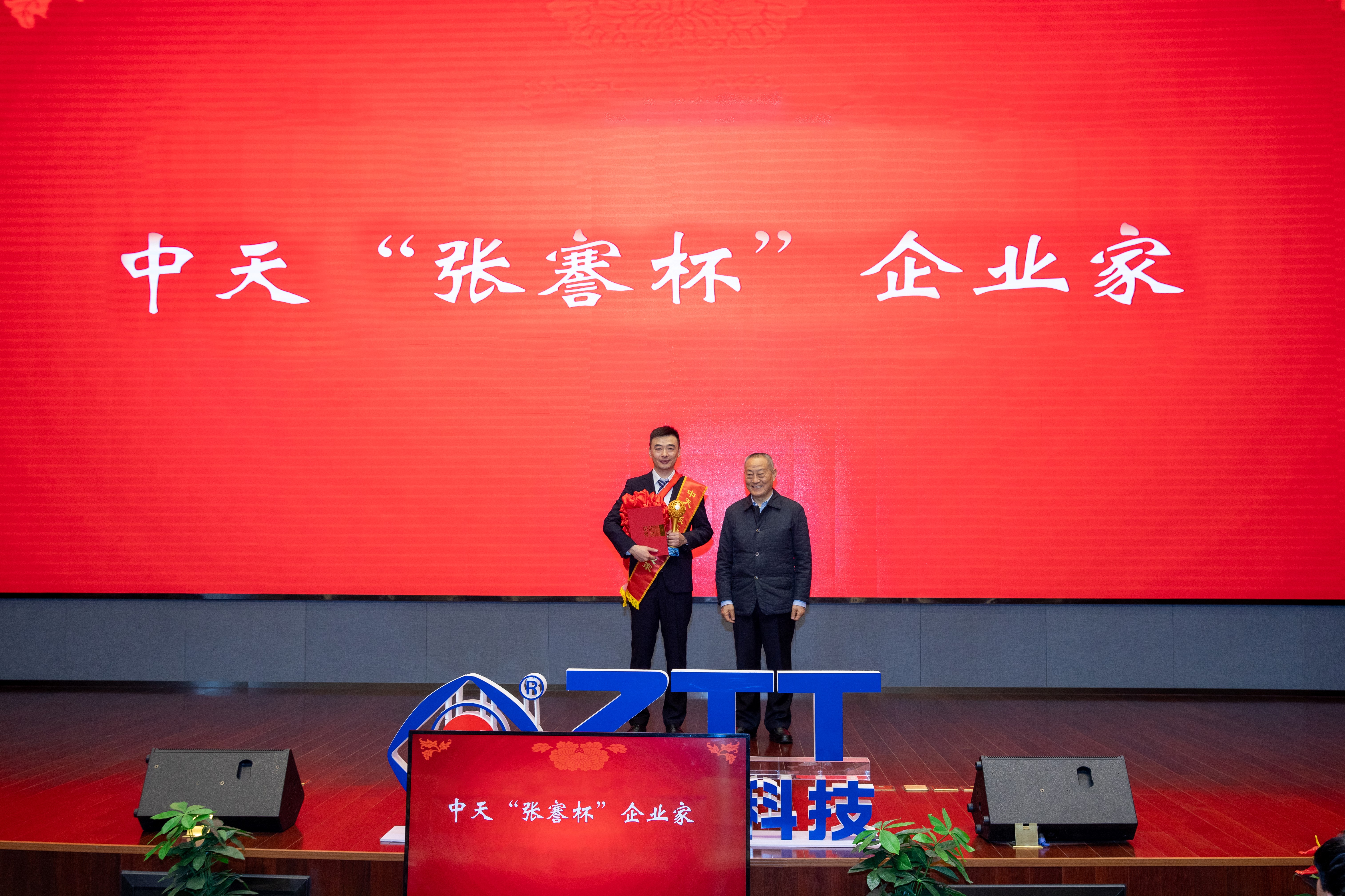 ΰ�¹���(victor1946)�ٷ���վ-Officials Website